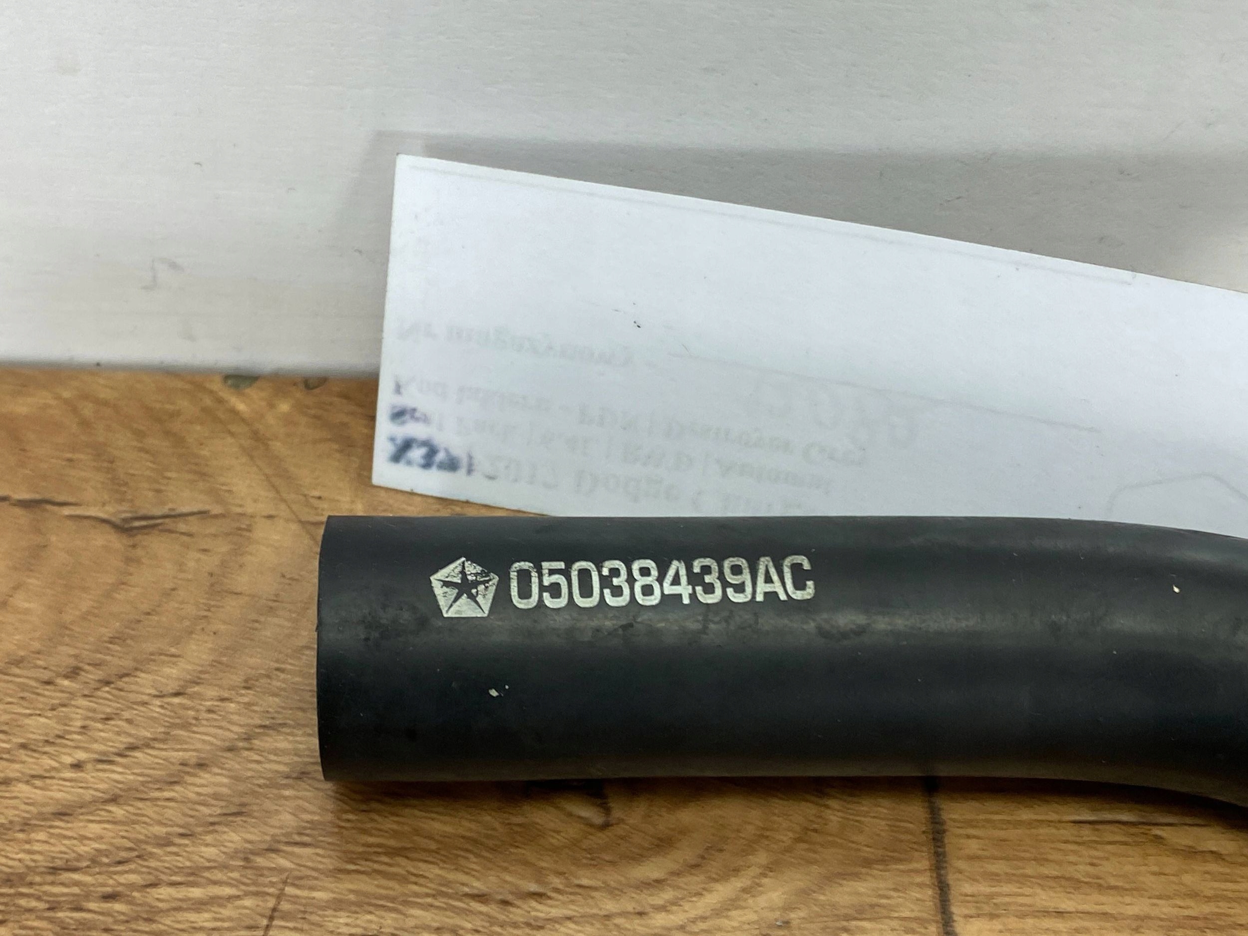 prijenos crijevo cijev motora Dodge Charger 2015+