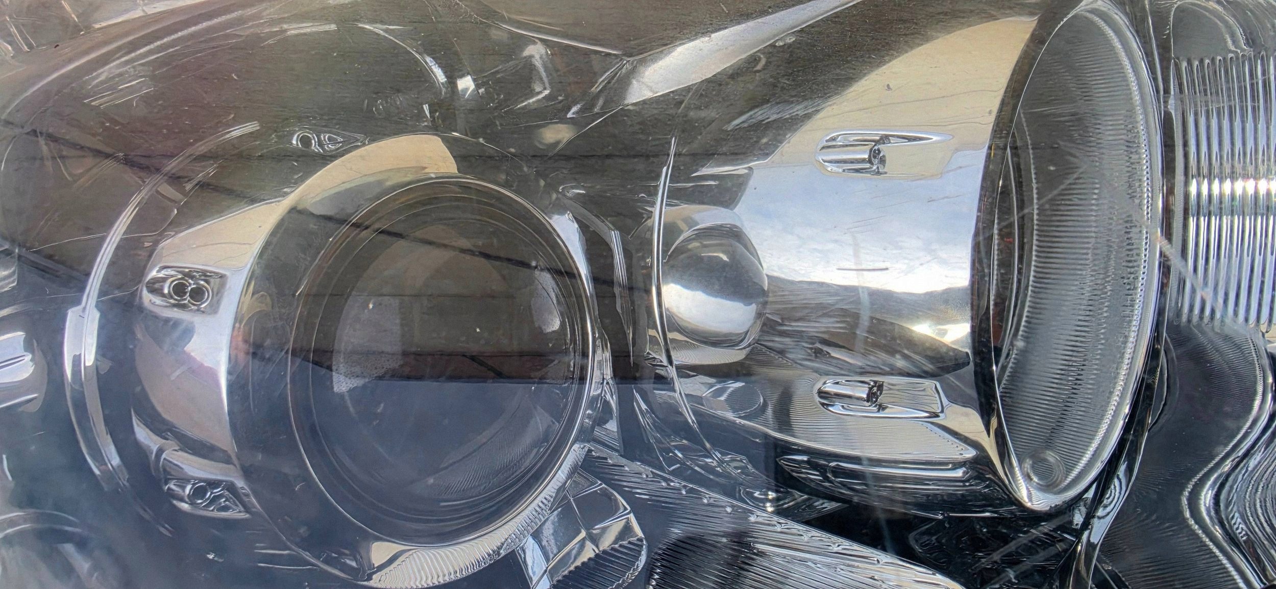Nissan GT-R 10063954 Reflektor light front right xenon