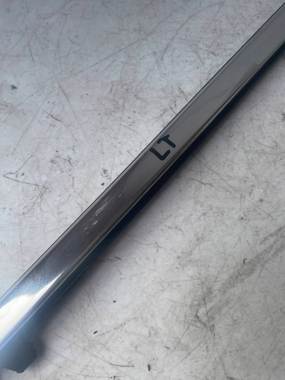moulding dust door CHROM left rear part CITROEN C4 II B7 #9