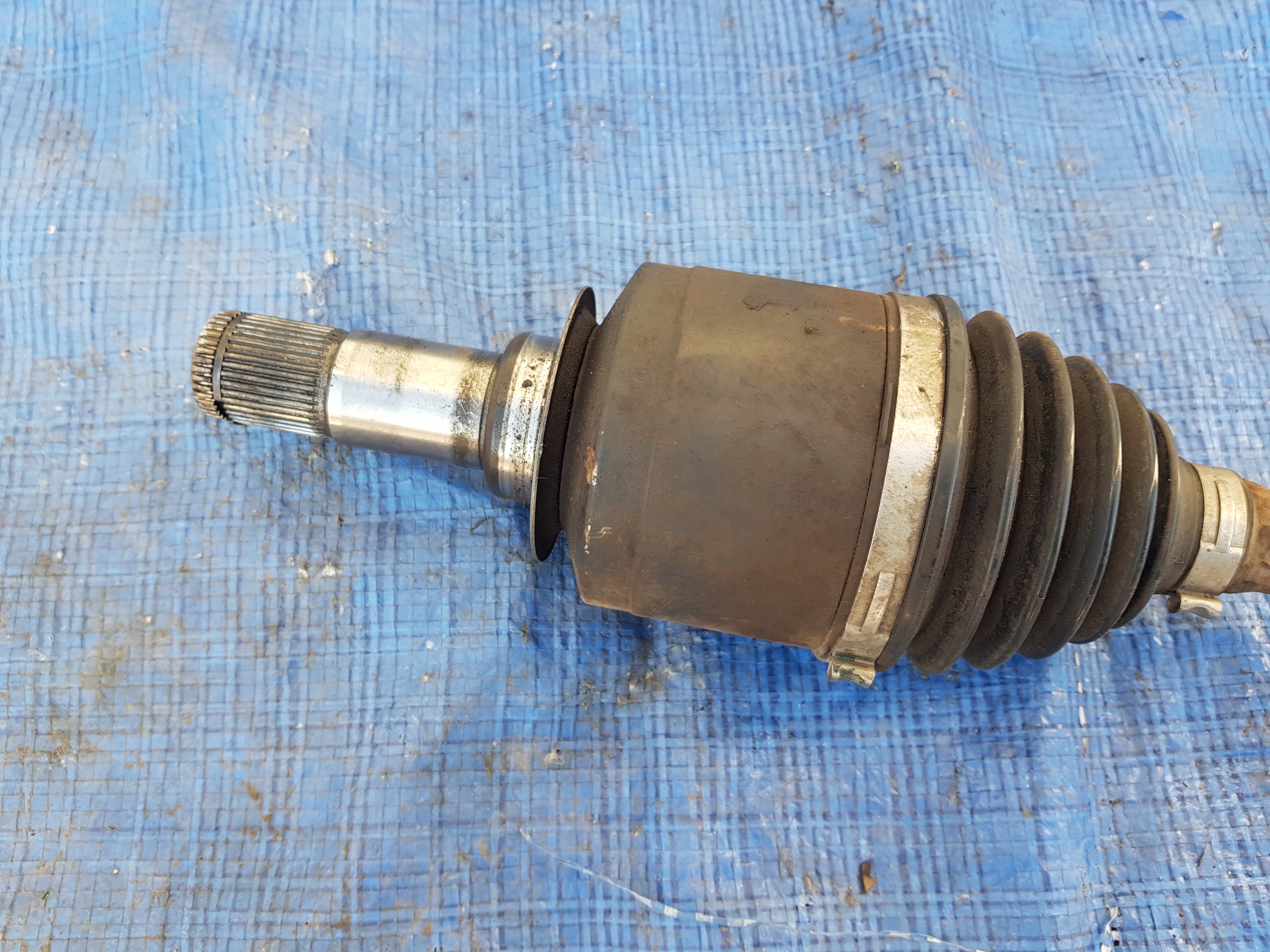 semi-axis left front MERCEDES GL ML W164 X164 A1643302701