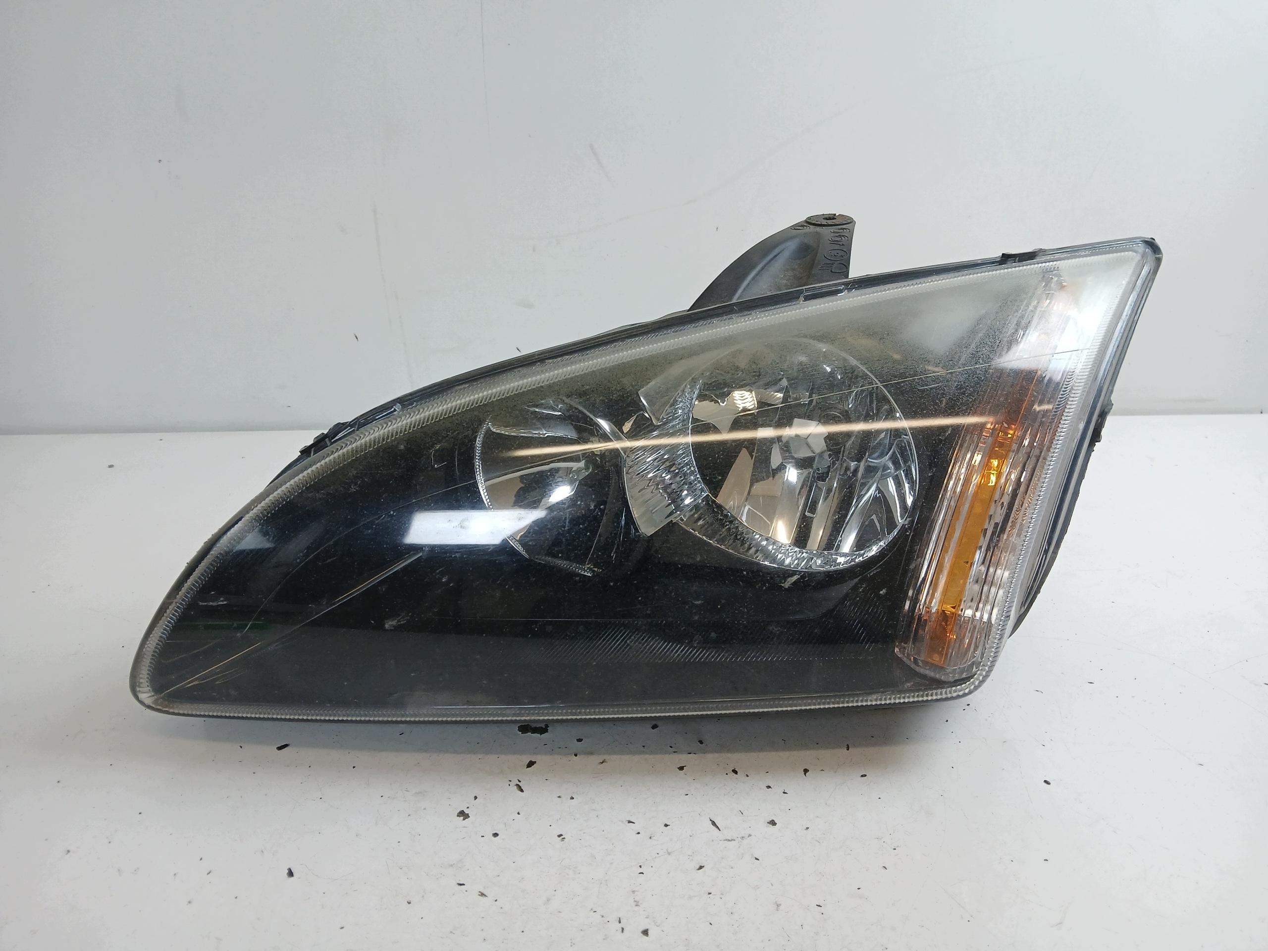 FORD C MAX MK1 light left front LADNA CIEMNA
