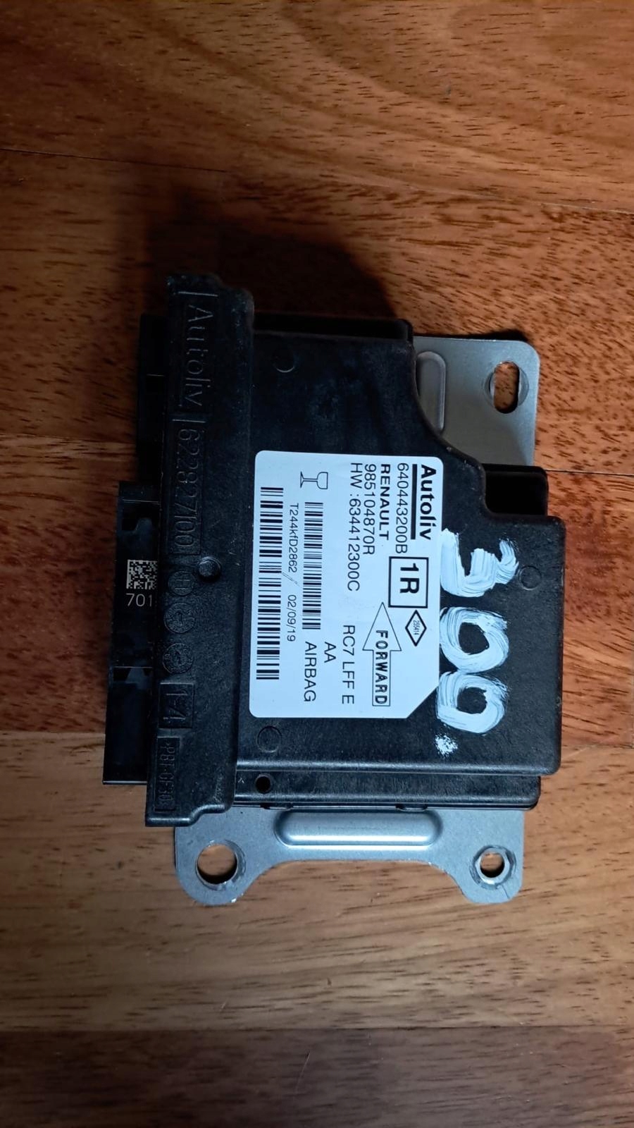 Renault Megane IV moduł sensor Airbag 985104870R