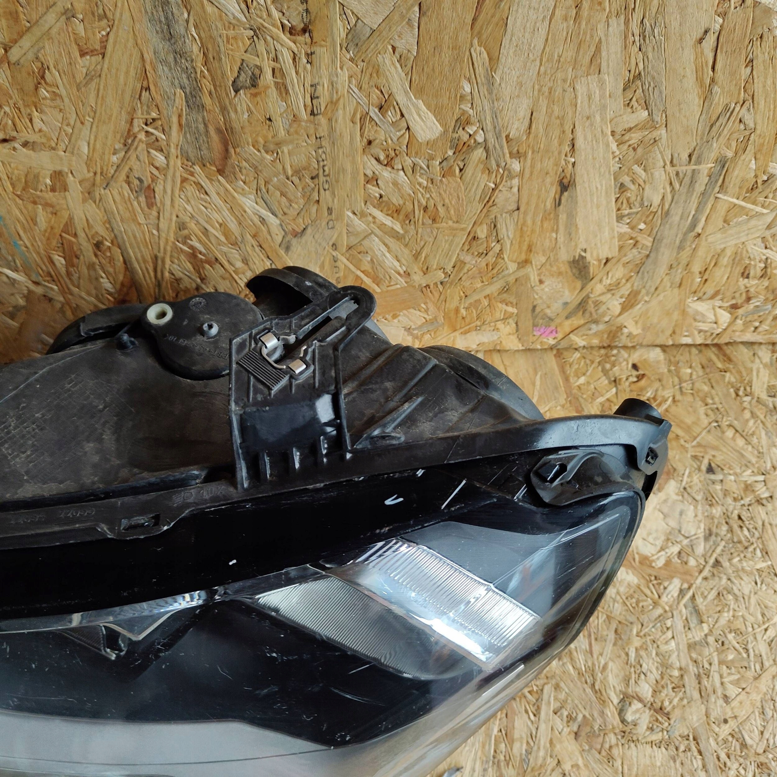 Reflektor vorne Seite links Audi A1 82A941003