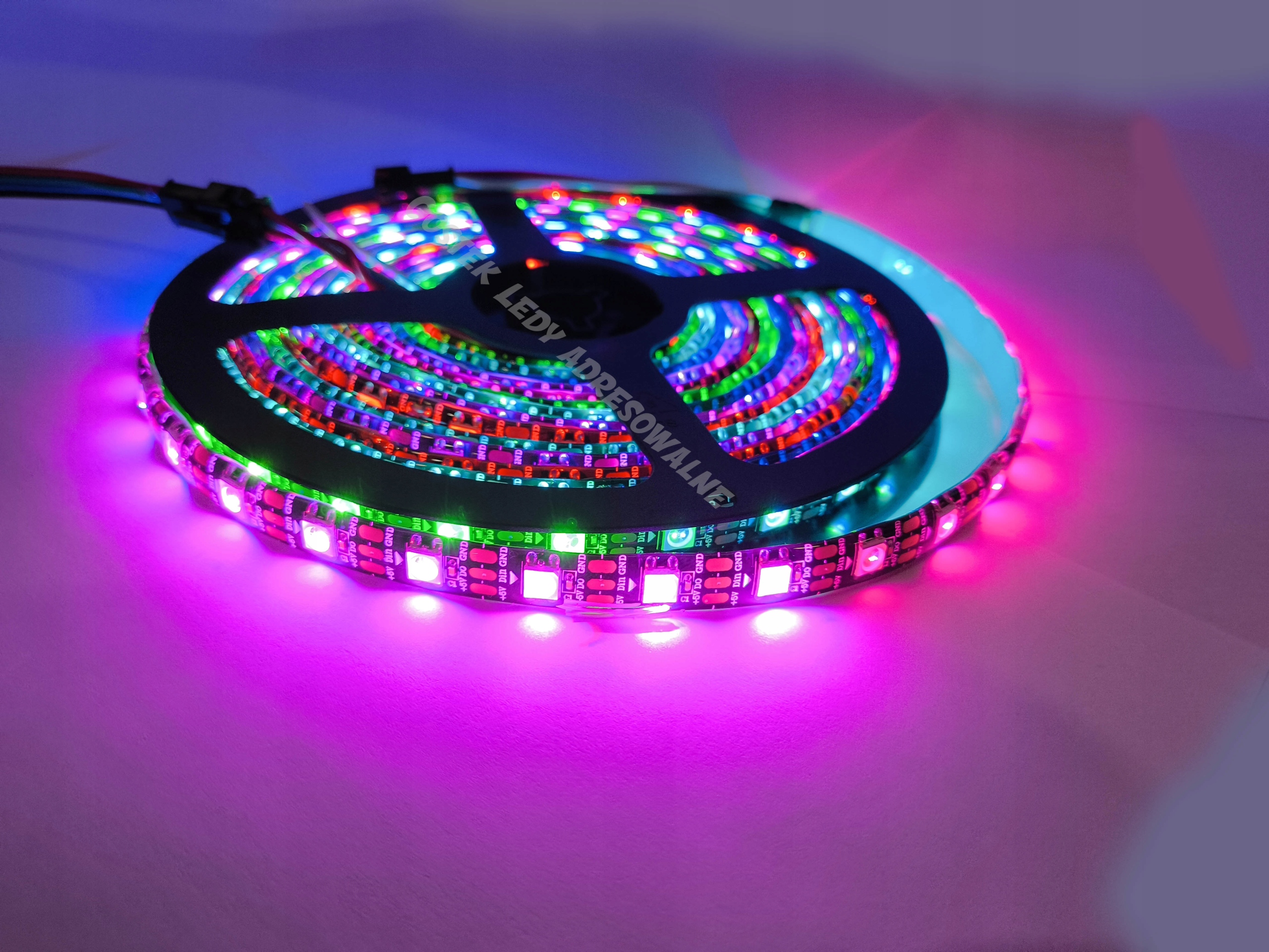 Adresowalna taśma LED WS2812B 60 d/m czarna IP65 Kod producenta adgffsfdh