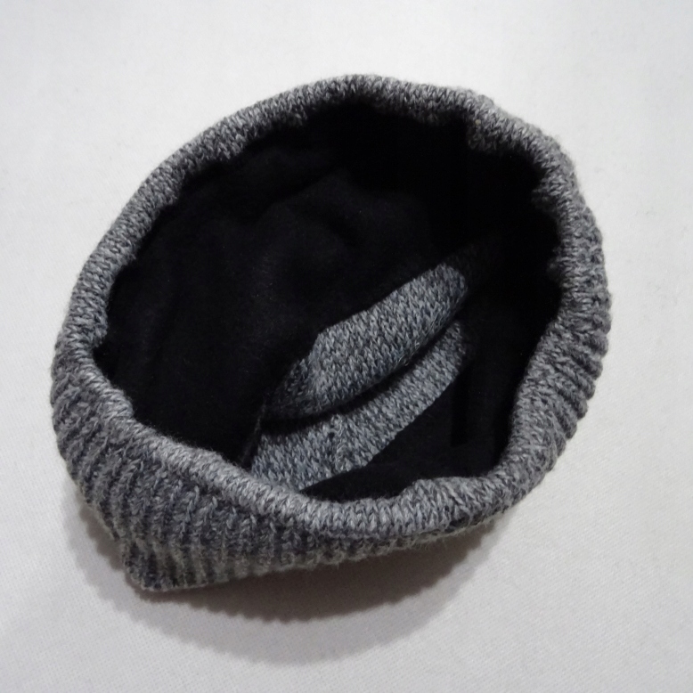 22.CZAPKA na polarze SZARY mel. SABFIL POLSKA Materiał dominujący akryl