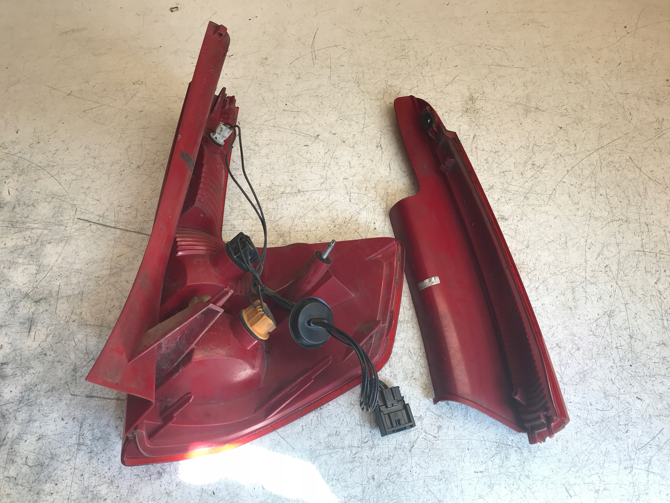 light left rear part CITROEN C4 and 9655864080 EUROPA