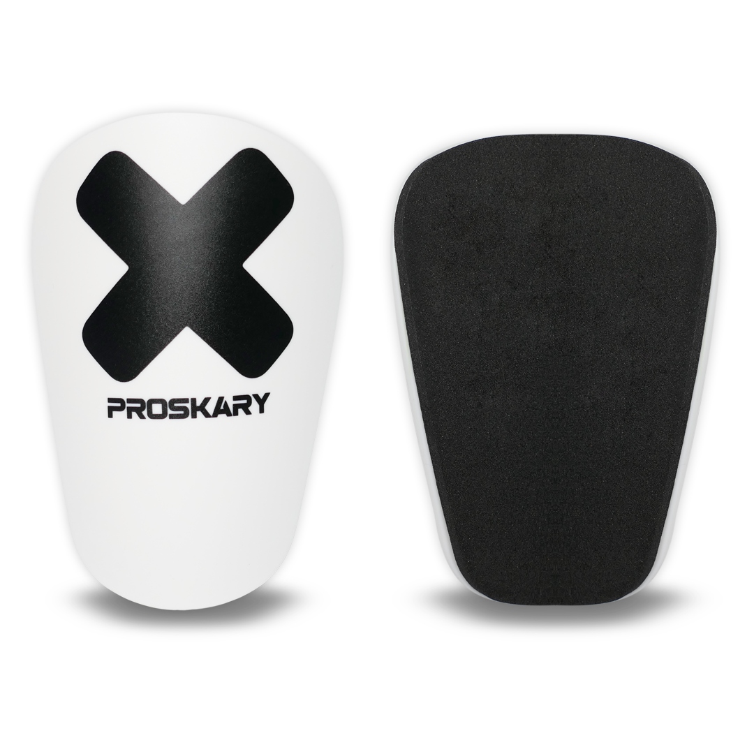 OCHRANIACZE PIŁKARSKIE SPORTOWE MAŁE LEKKIE PRZYLEGAJĄCE 12 x 8cm -PROSKARY Kod producenta Snow-Protect