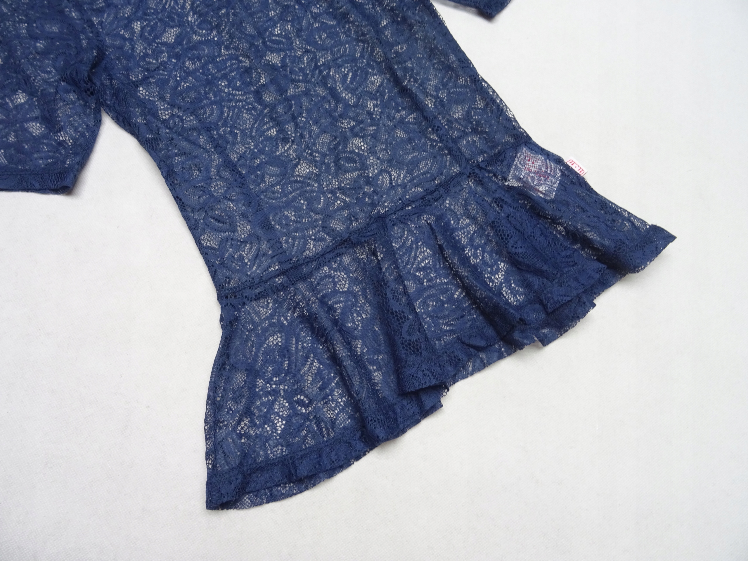 BLUZKA KORONKOWA Z BASKINKĄ WOW XS/34 NOWA Rękaw krótki rękaw