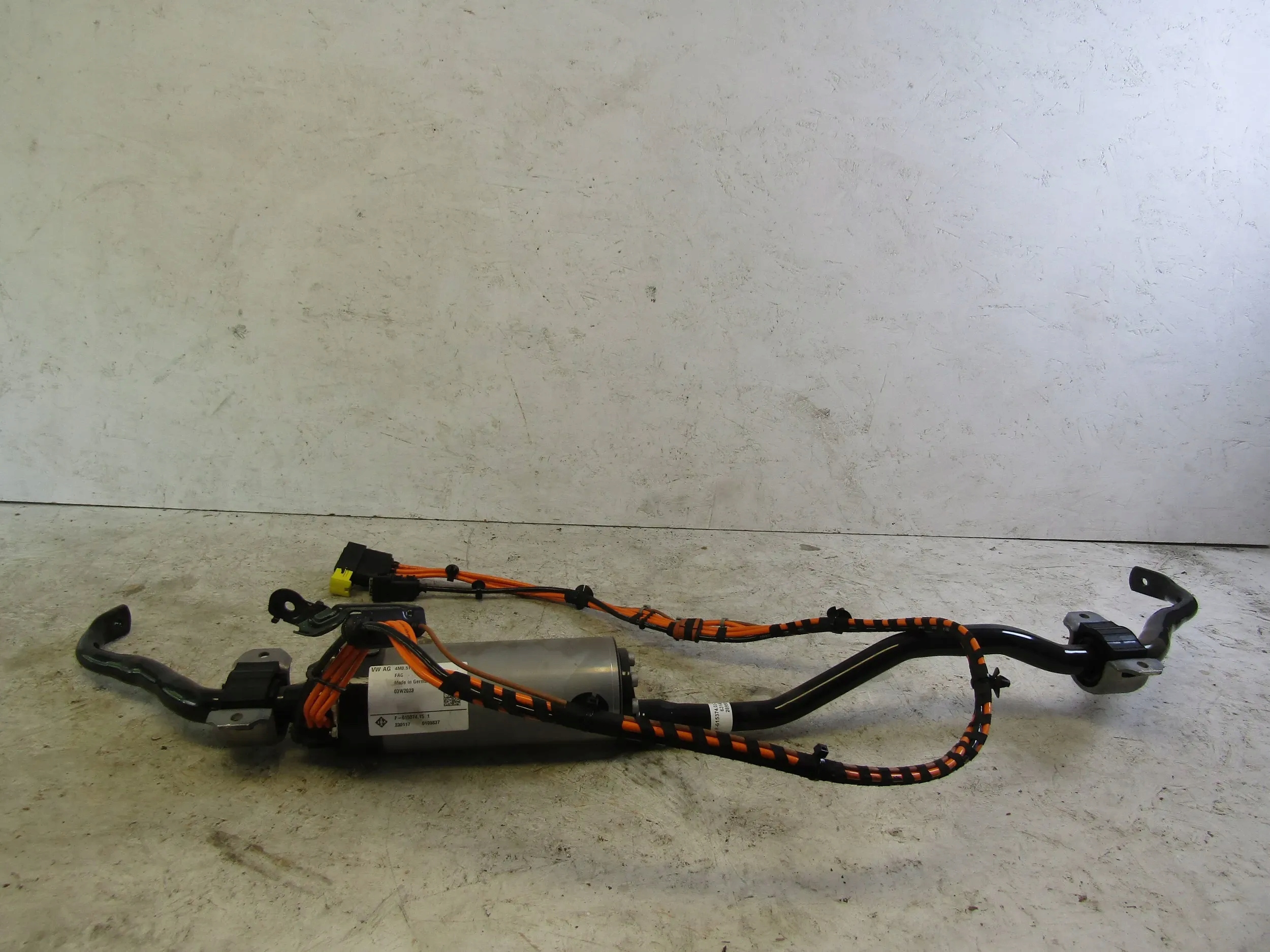 Audi Q7 II drazek стабілізатора tylm0511023t