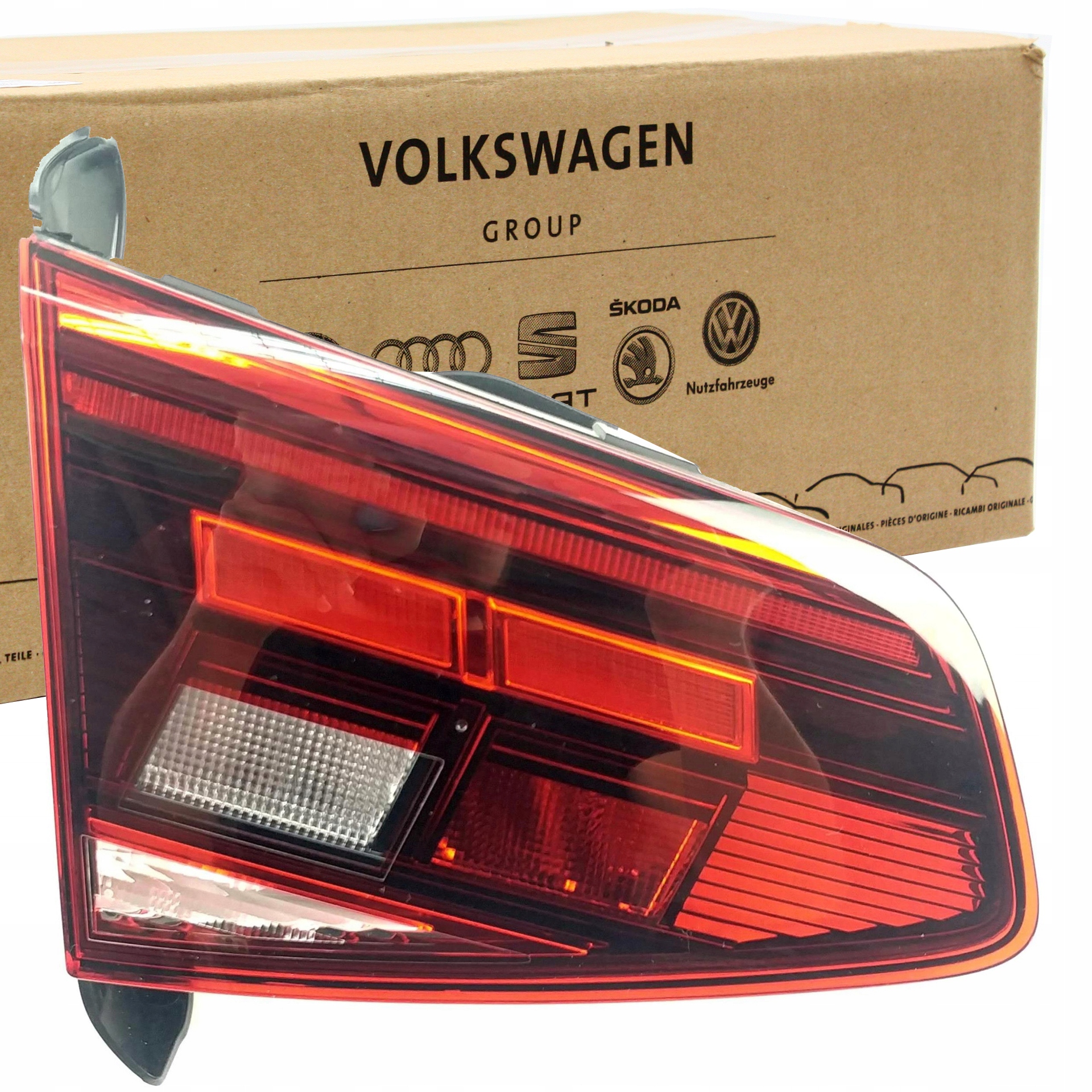 REFLEKTOR LAMPA LEWY TYŁ NOWA FULL LED VW PASSAT B8 3G5945093D