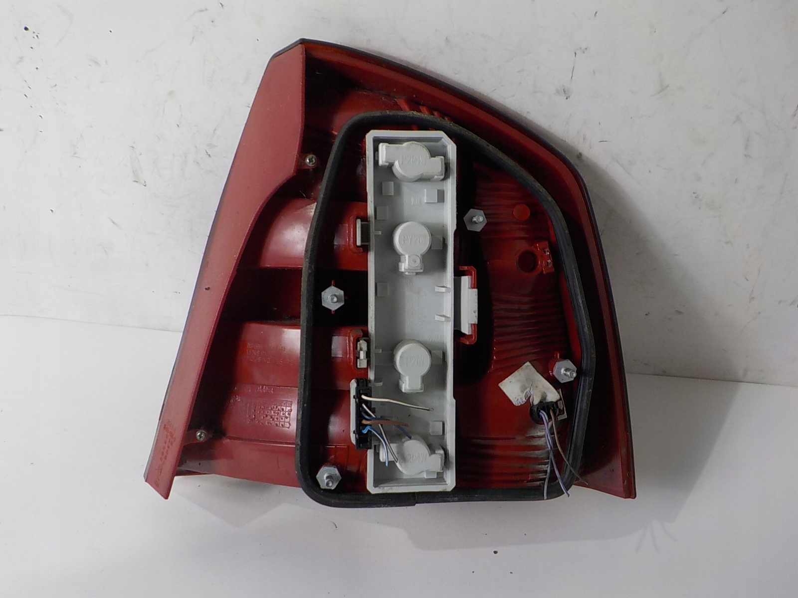SKODA OCTAVIA II HB light left rear left rear part
