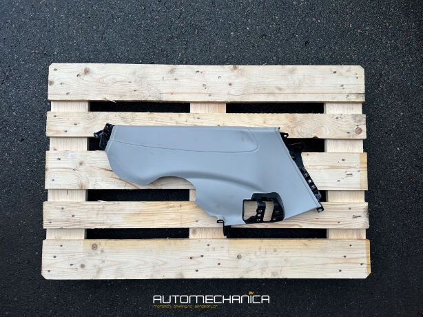 OSŁONA PANAMERA 971 PROGU SŁUPKA PRAWA