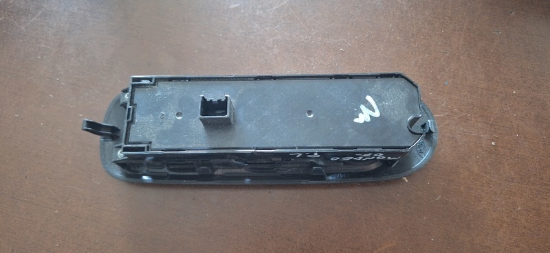 control panel of the window FORD MONDEO 07- left front 7S7114A132AB