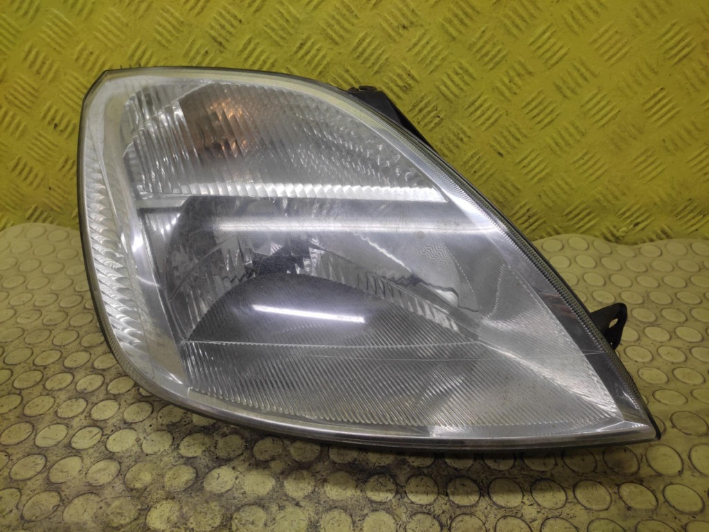 FORD FIESTA MK6 REFLEKTOR light right front 2S6X13W029AJ
