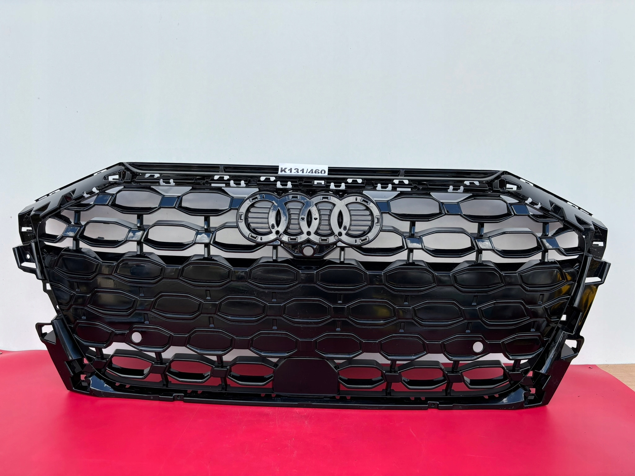 AUDI RS3 8Y 2020-2024 ROK ATRAPA GRILL ORYGINAŁ 8Y0853651H K131/460