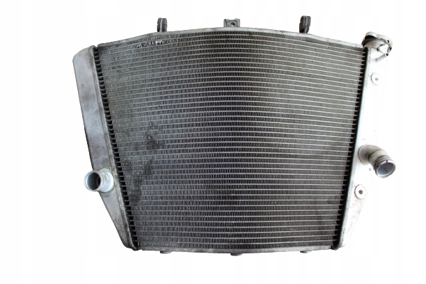 000EE8456 - GSXR 1000 K5 K6 охолоджувач води