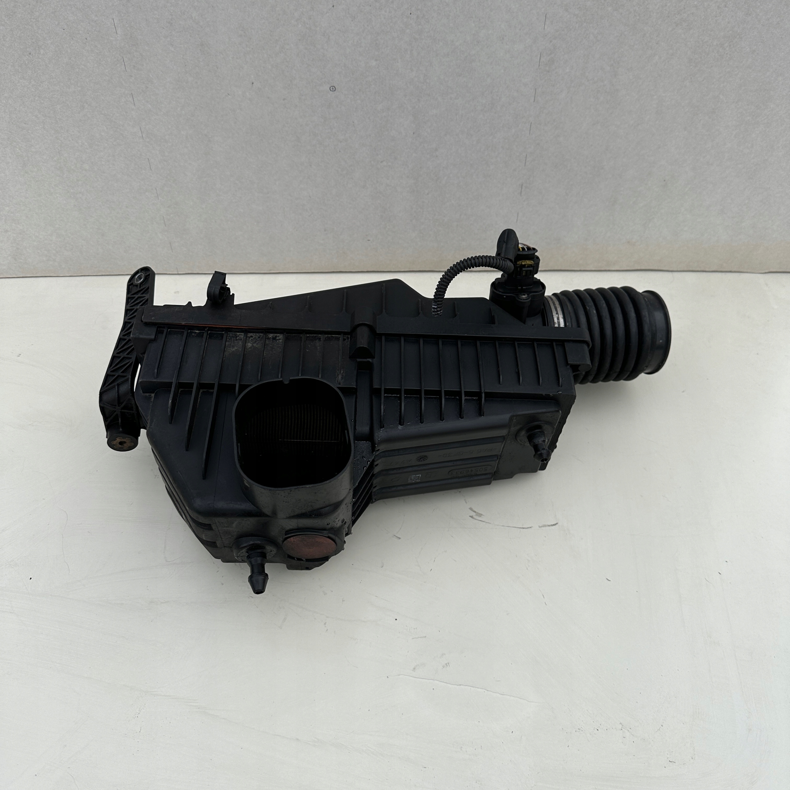 Gehäuse filter luft ALFA ROMEO STELVIO 50546933