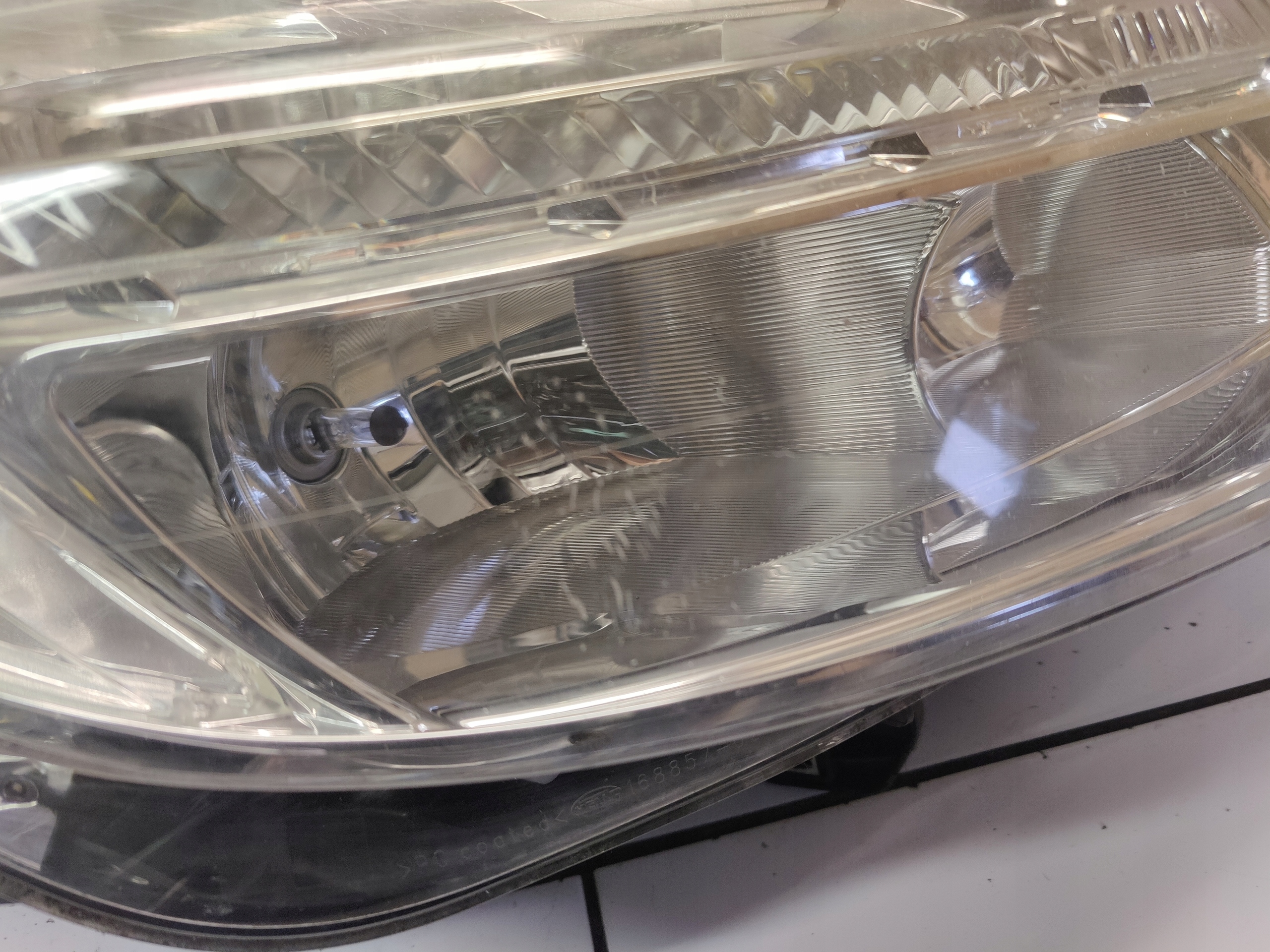 OPEL INSIGNIA A light right right front 13226781 UK