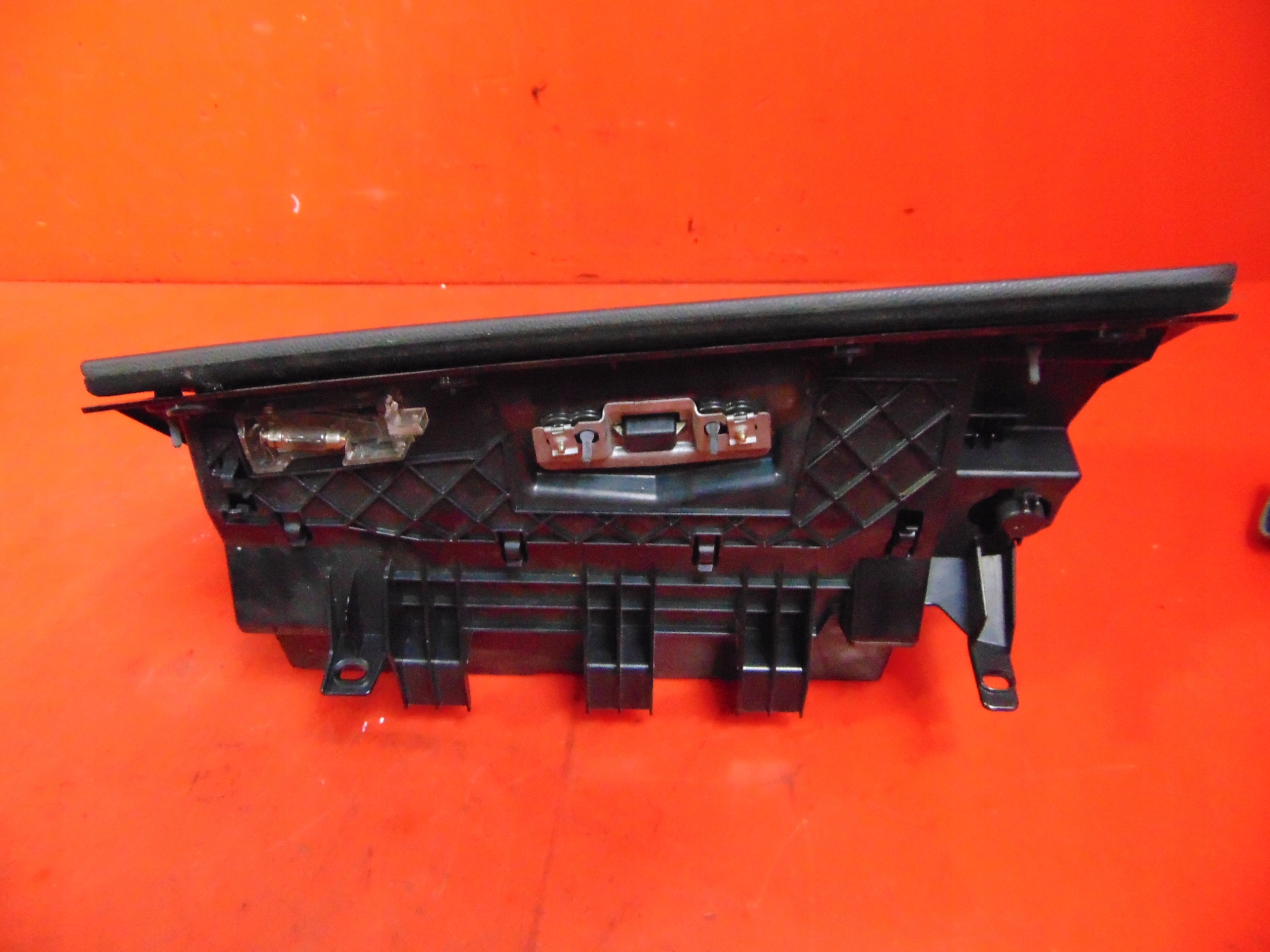 BMW 3 E90 E91 Handschuhfach des Beifahrers EUROPA 7075479