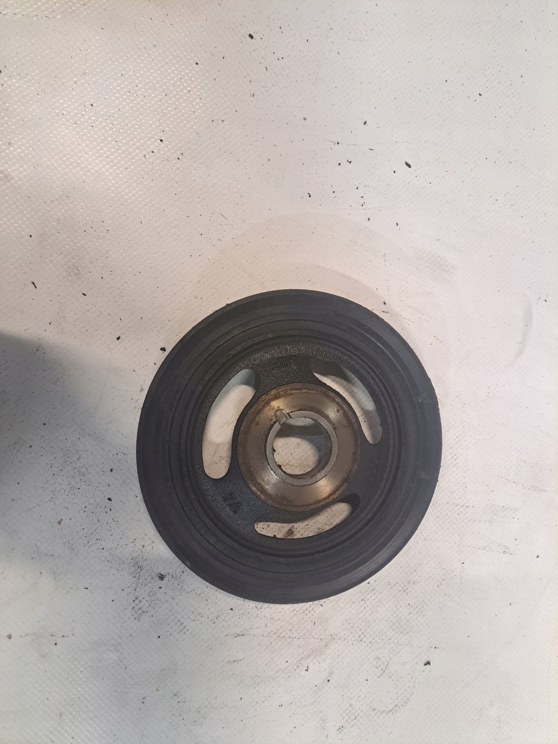 Puleggia Citroen Berlingo e 1.6 HDI 9654961080