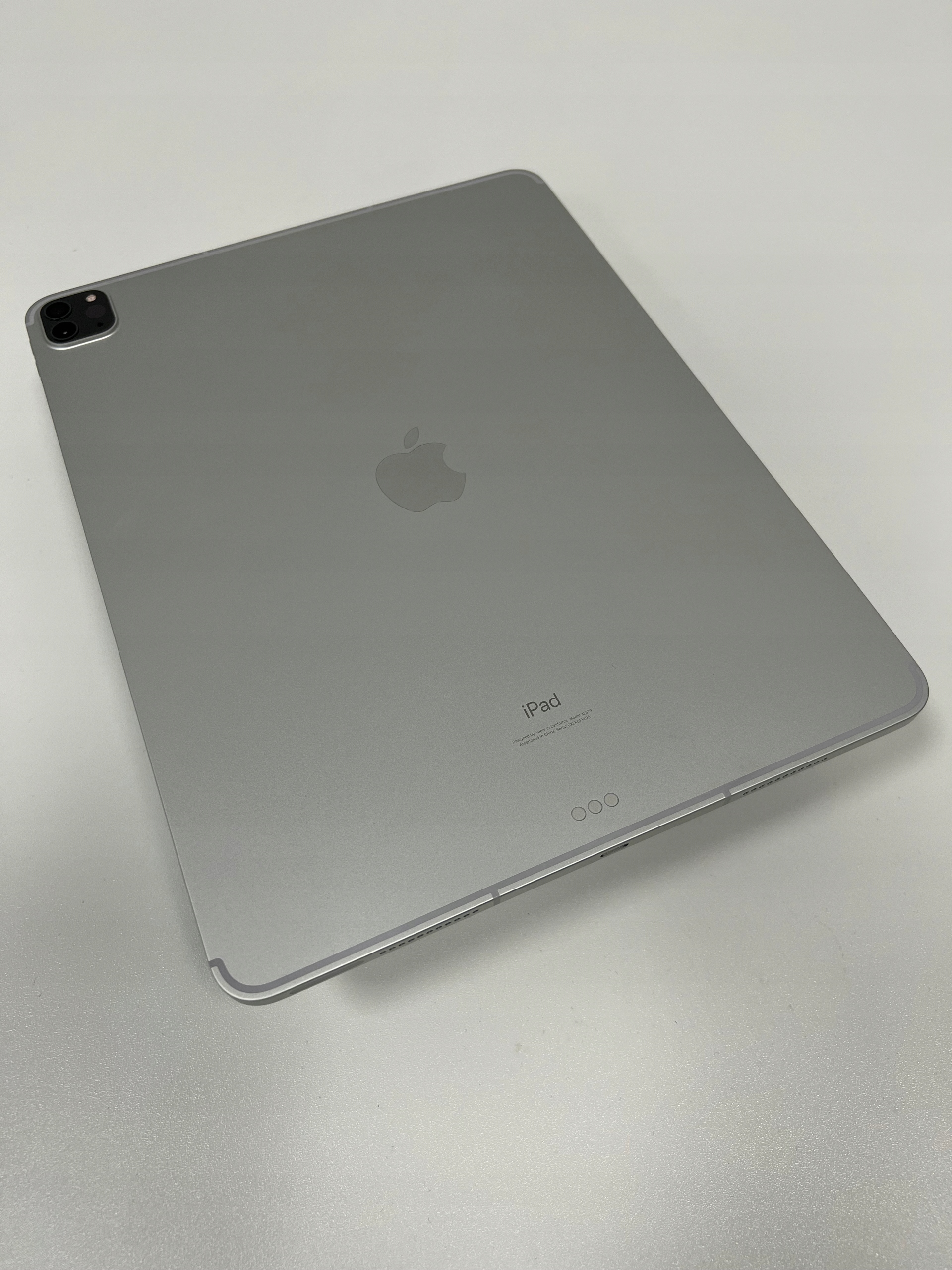 iPad Pro 12.9 2021 5 Gen M1 Wi-Fi+LTE 512 GB strieborný