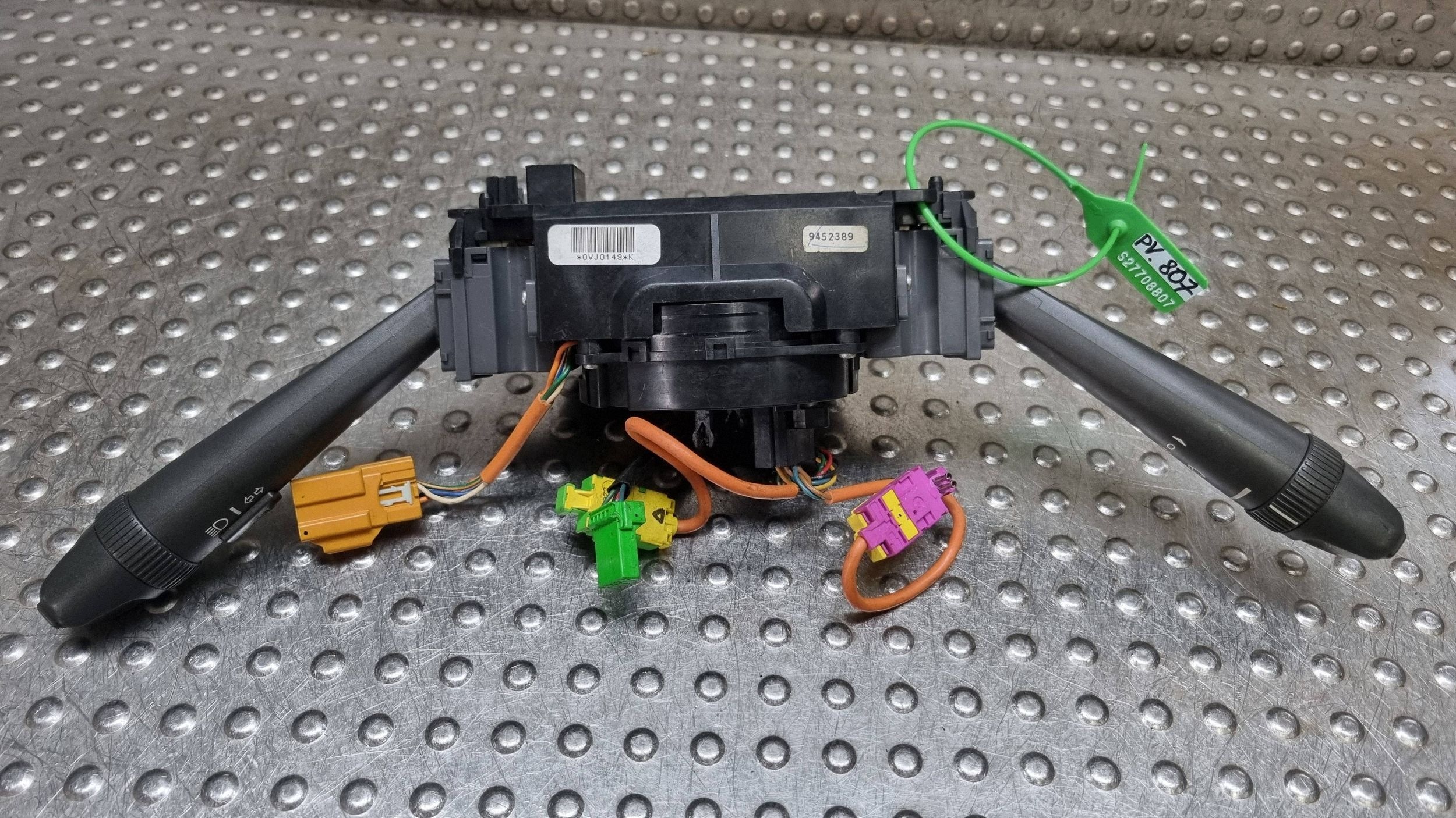 commodo commande levier commodo sous volant anneau 9452389 VOLVO S60 et V70 II XC70 II S80