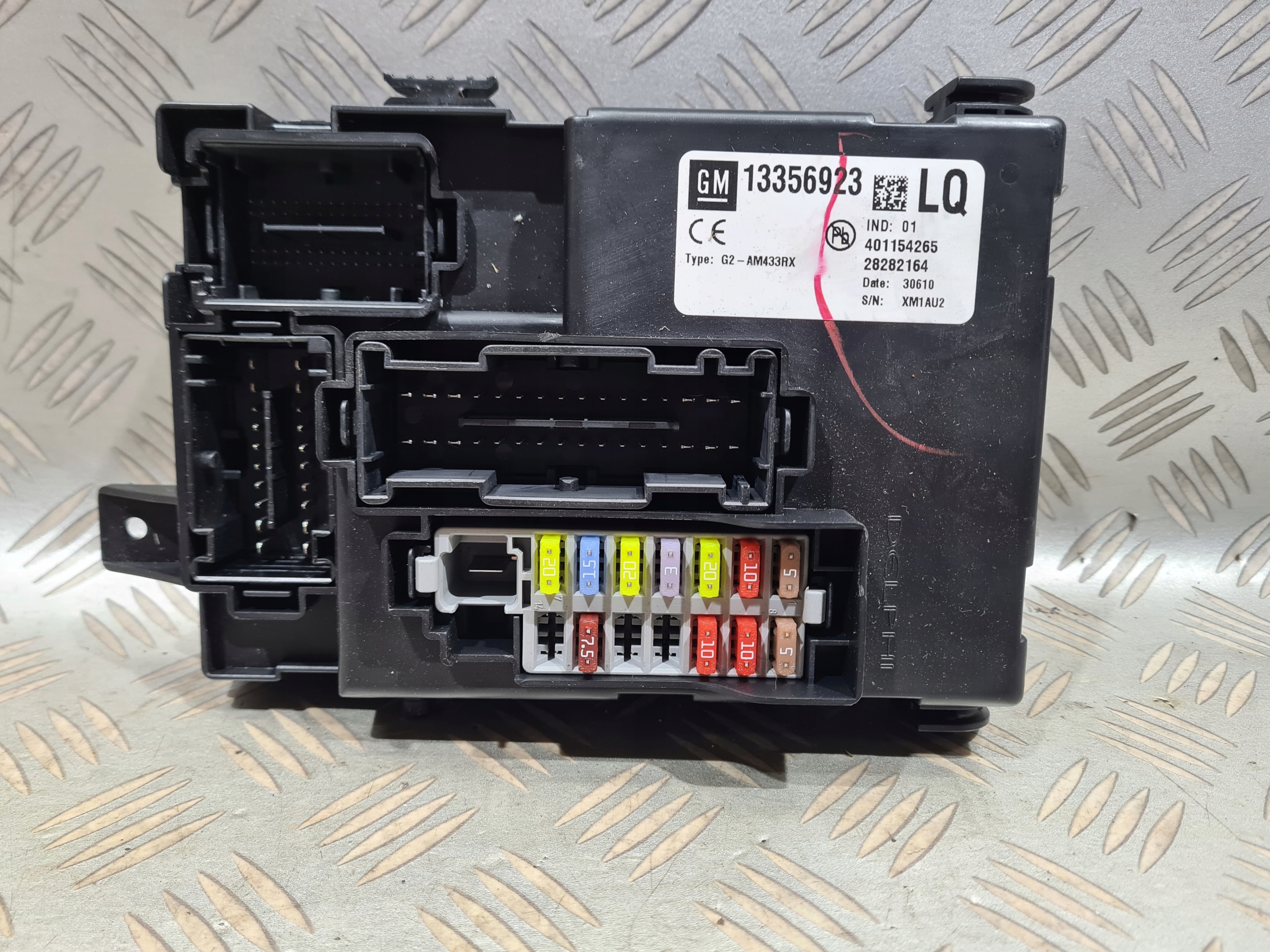 SKRZYNKA BEZPIECZNIKÓW MODUŁ BSI OPEL MERIVA B