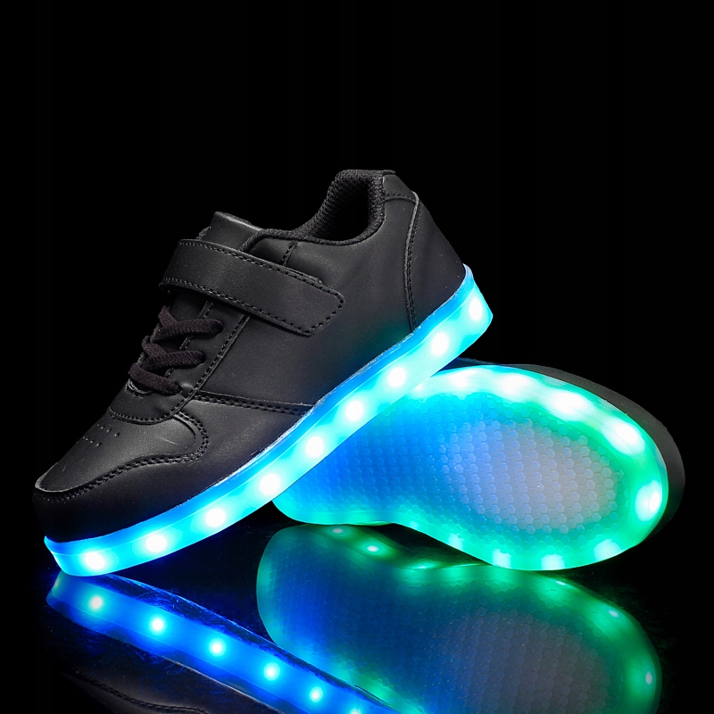 BUTY LED Z PODŚWIETLENIEM ŚWIECĄCE NA RZEP CZARNE Kod producenta 011