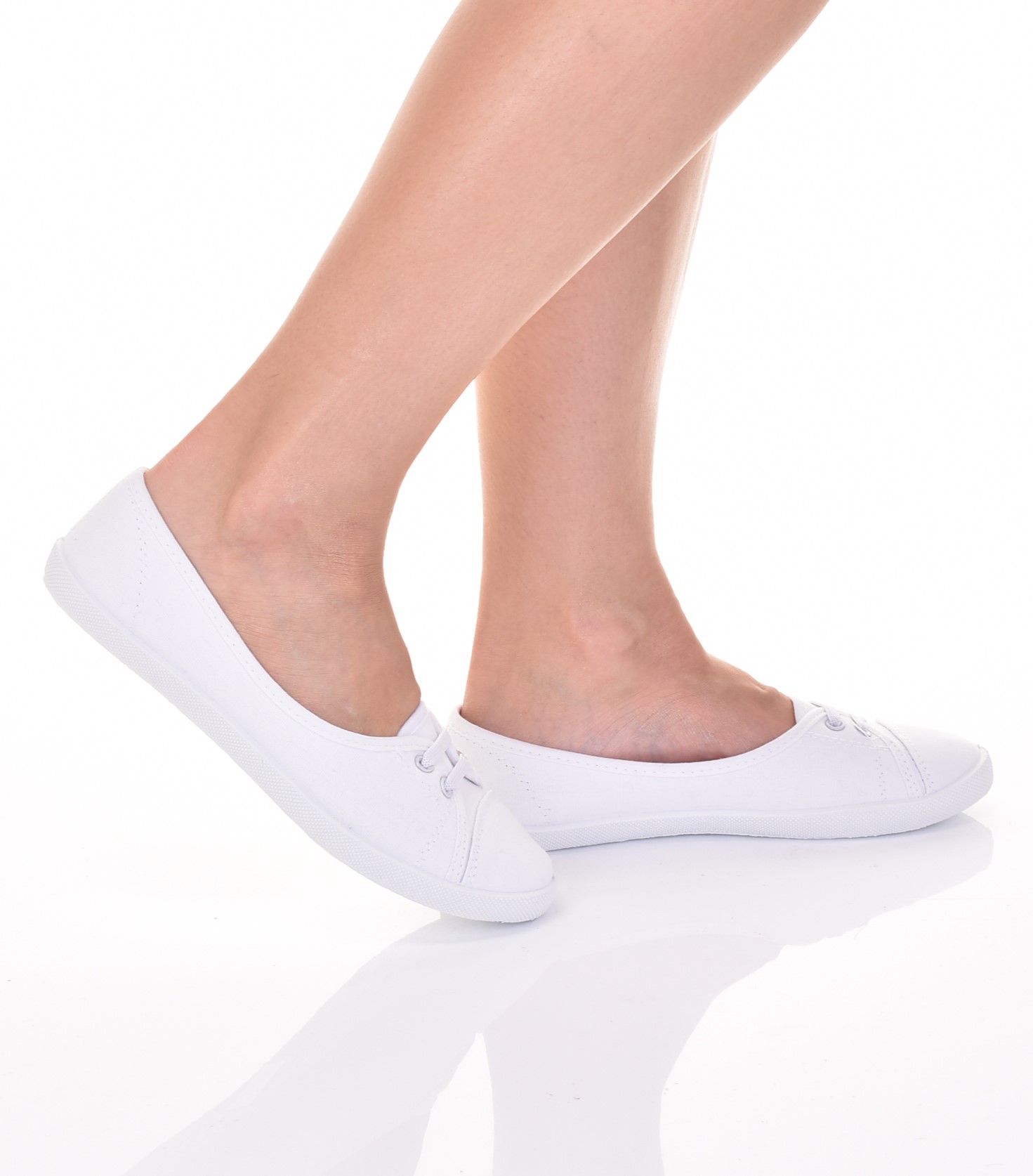 WYGODNE TENISÓWKI WSUWANE DAMSKIE PRZEWIEWNE MATERIAŁOWE OBUWIE BIAŁE Rozmiar 37
