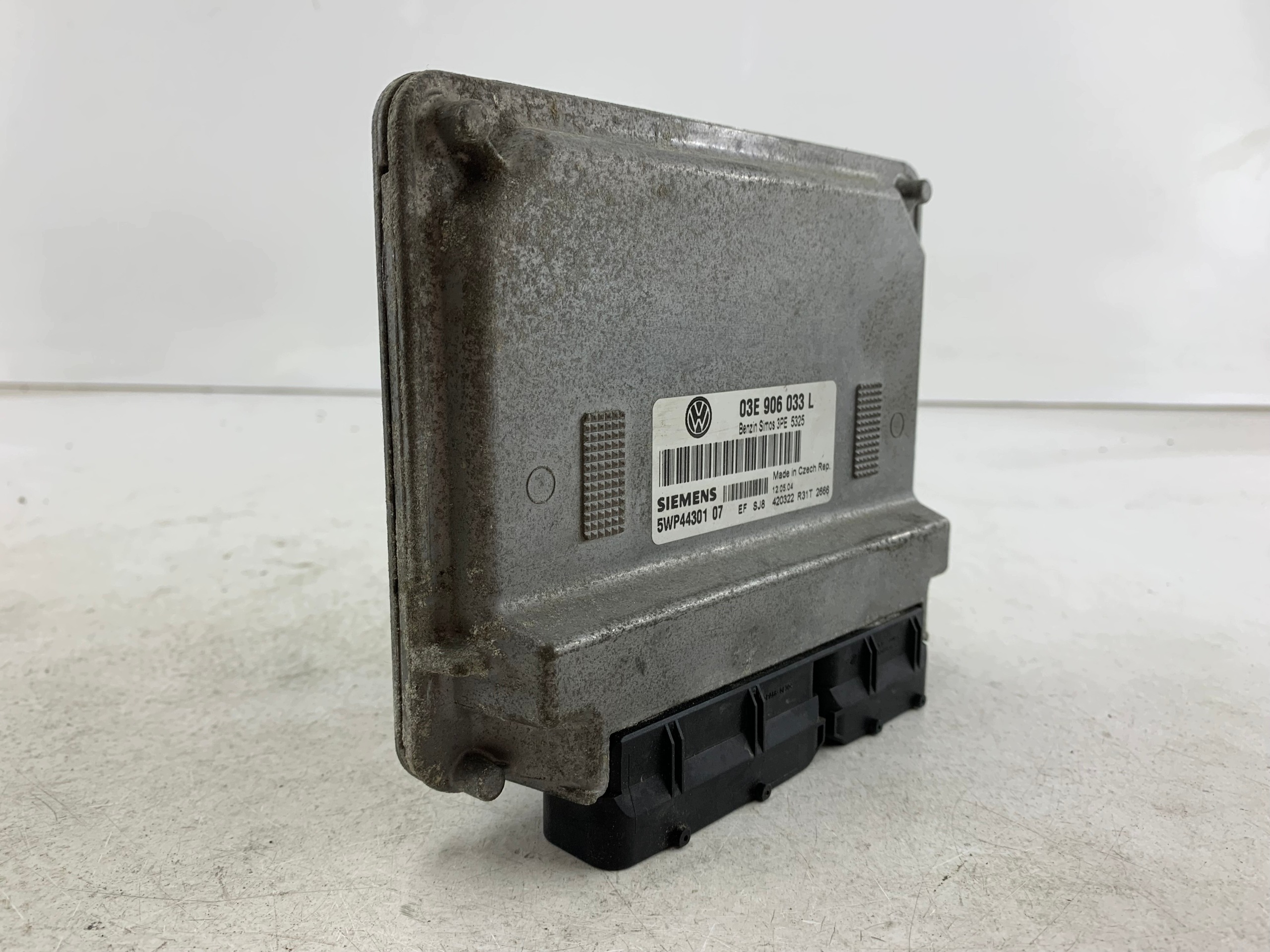 VW POLO 9N 1.2 unité de commande électronique uce moteur 03E906033L
