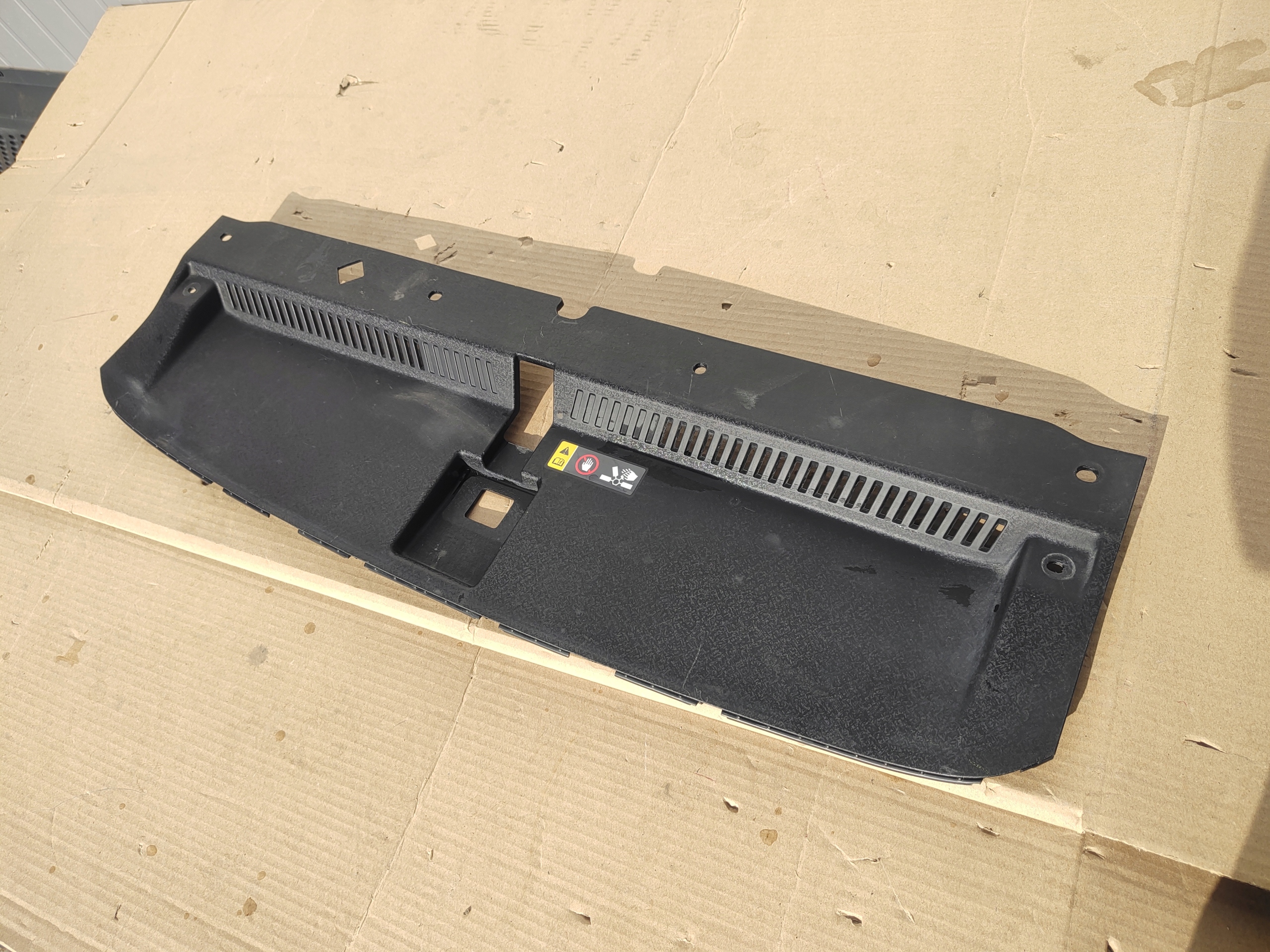 HYUNDAI TUCSON III - osłona pasa przedniego