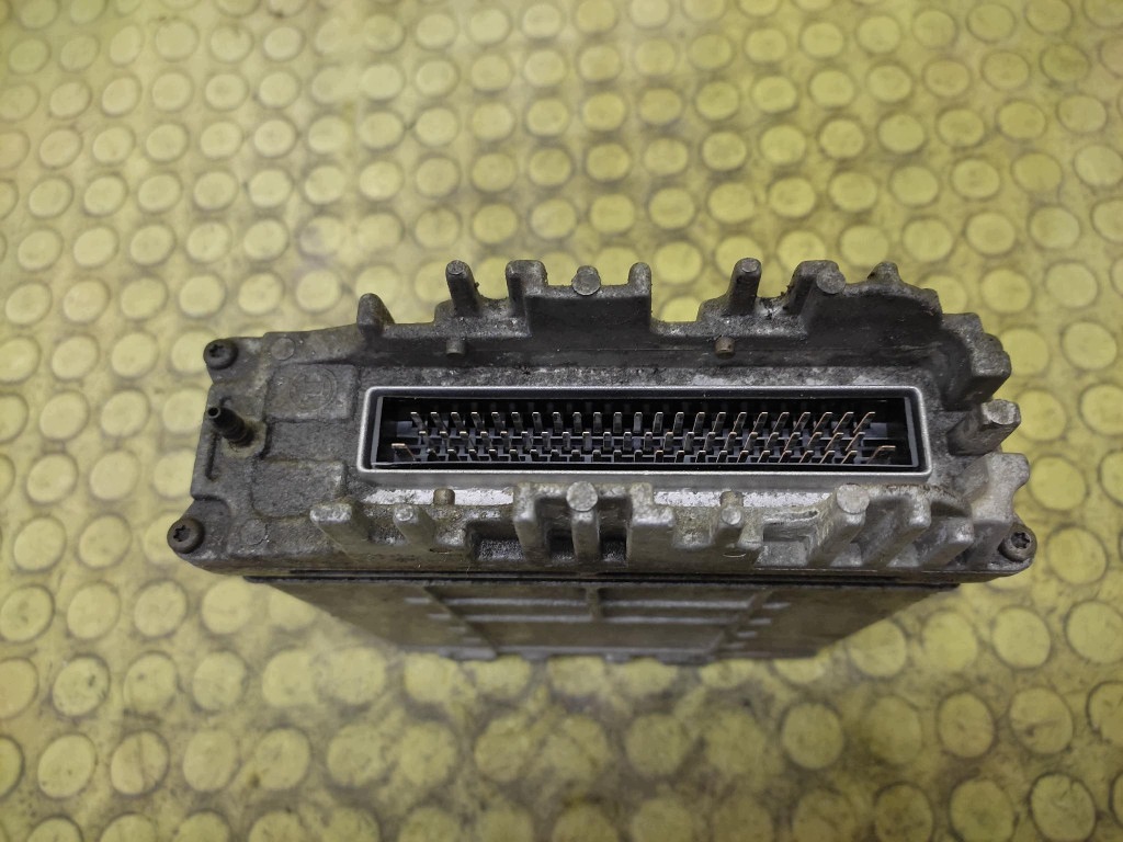 VW T4 control unit of the engine 0281001639