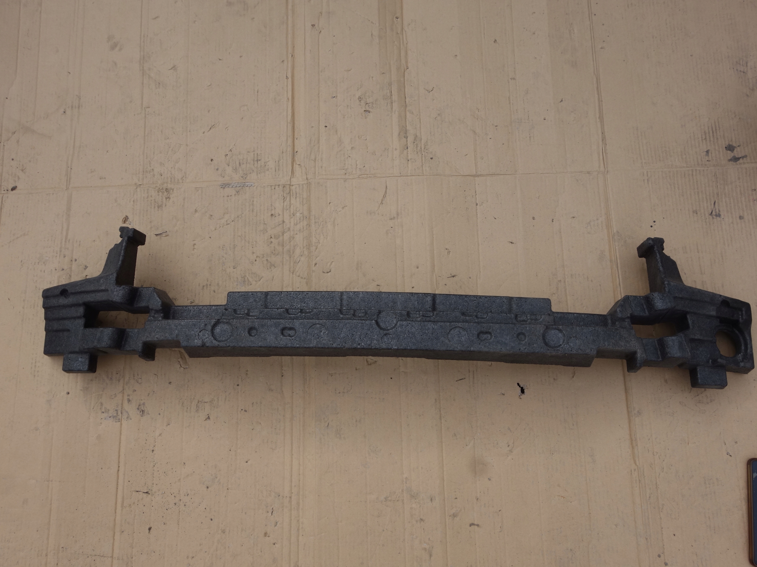 ABSORBER ZDERZAKA AUDI A6 C7 4G0