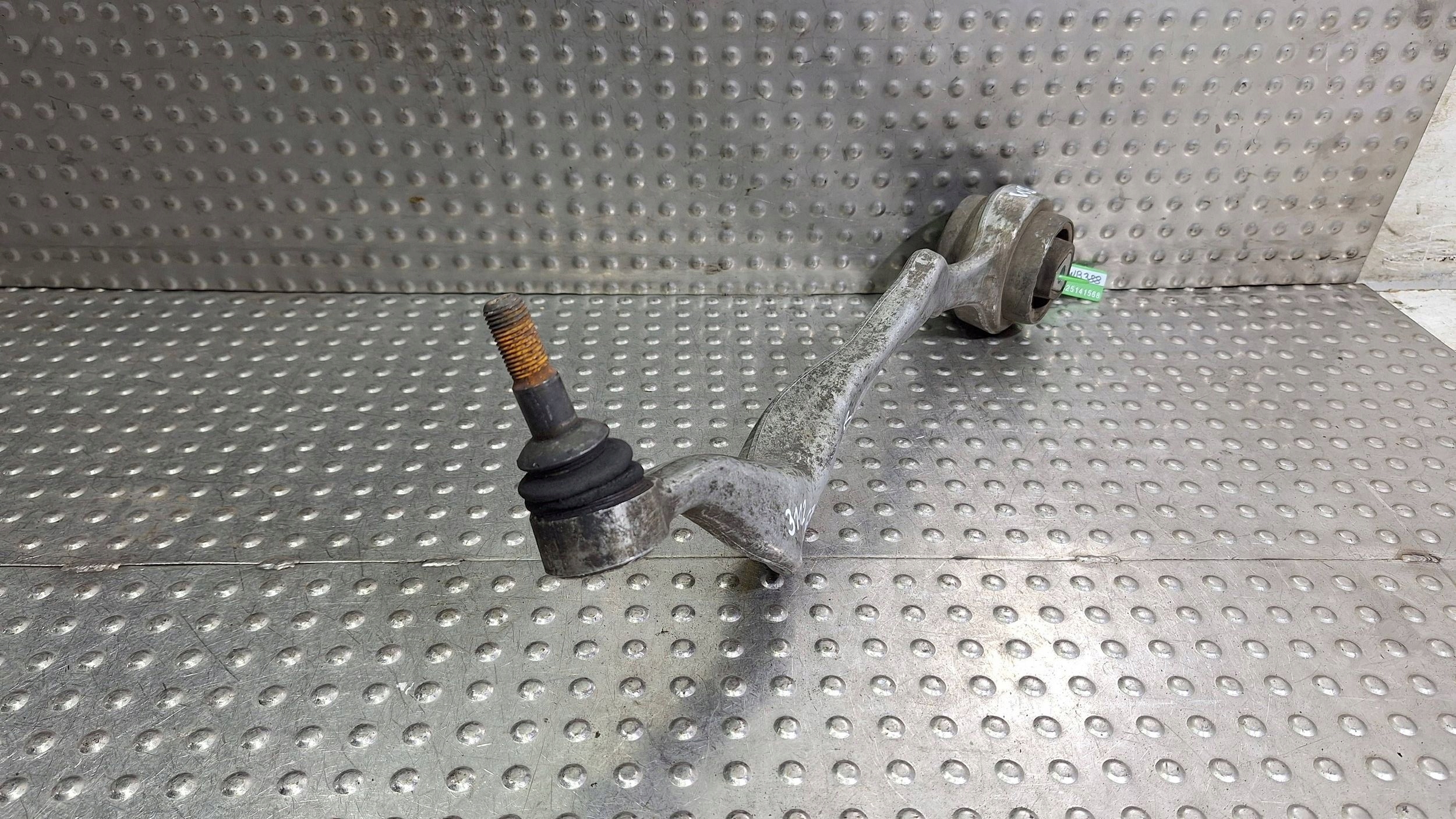 rameno pravý předek 6763704 BMW E81 E82 E87 E88 E89 E90 E91 E92 E93 X1 E84