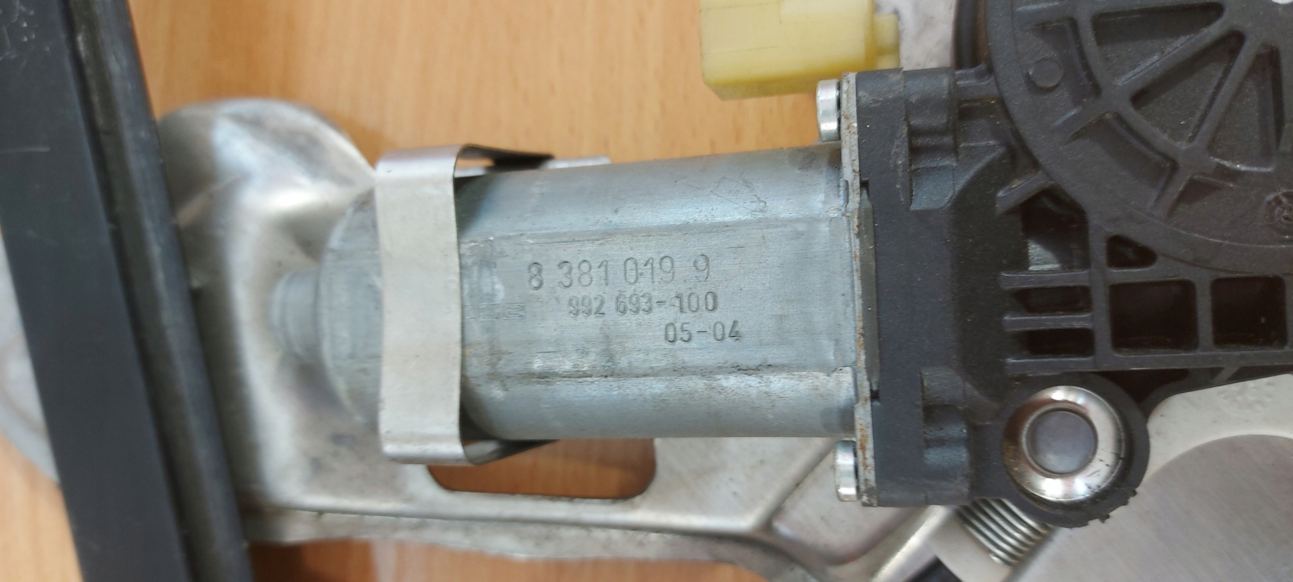 RANGE ROVER VOUGE L322 window regulator left front