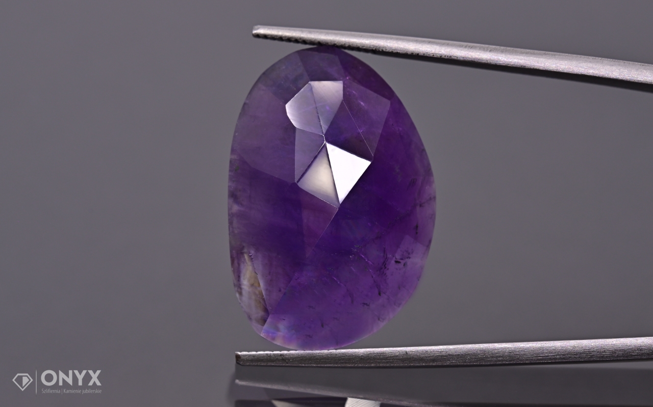 Ametystová fazetovaná nepravidelná rozeta 23,5x16 mm