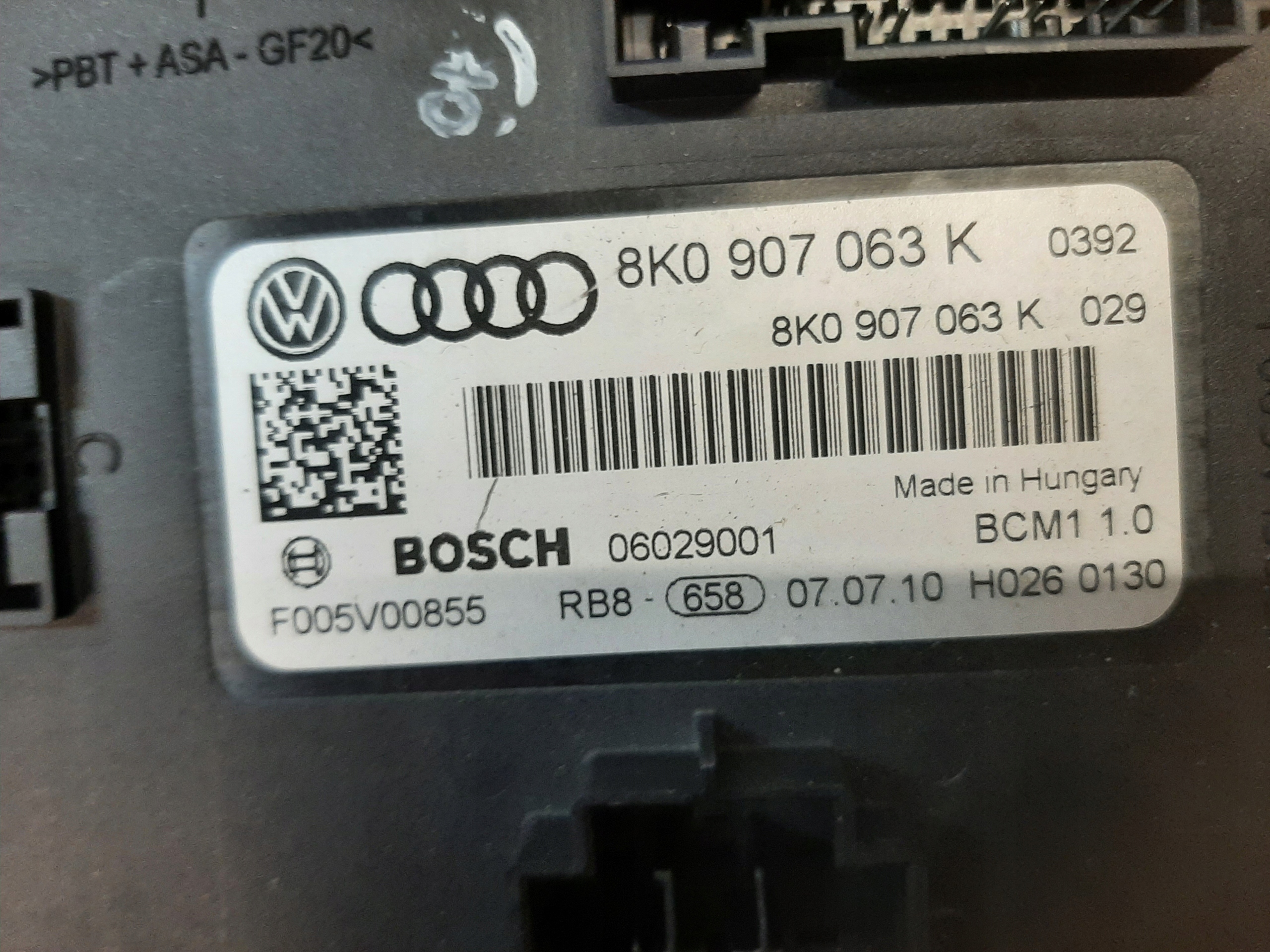 AUDI A4 B8 A5 Module Unité de contrôle KOMFORTU 8K0907063K