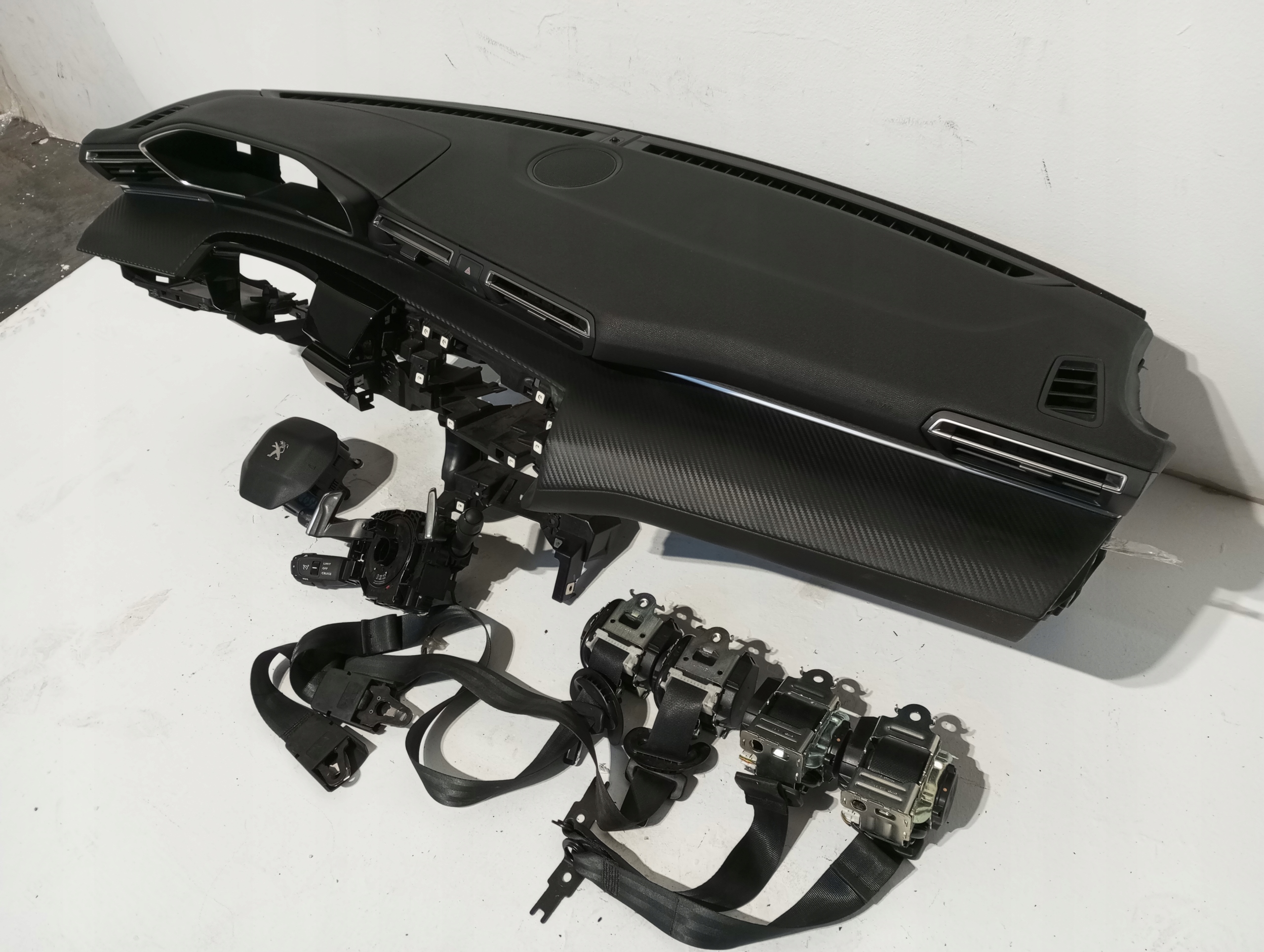console dashboard PEUGEOT 508 II