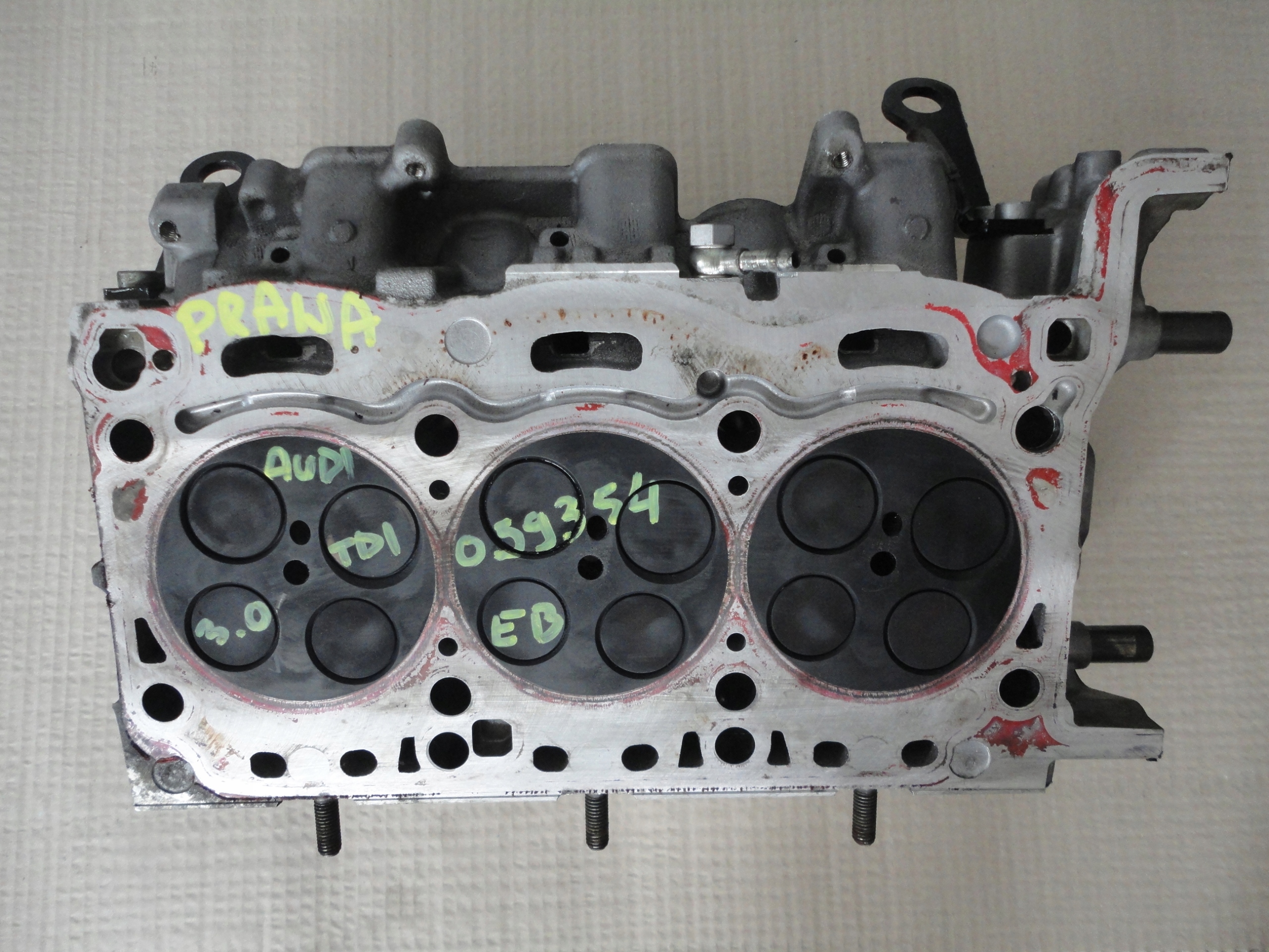 GŁOWICA 059354EB 059353EN AUDI VW 3.0 TDI V6