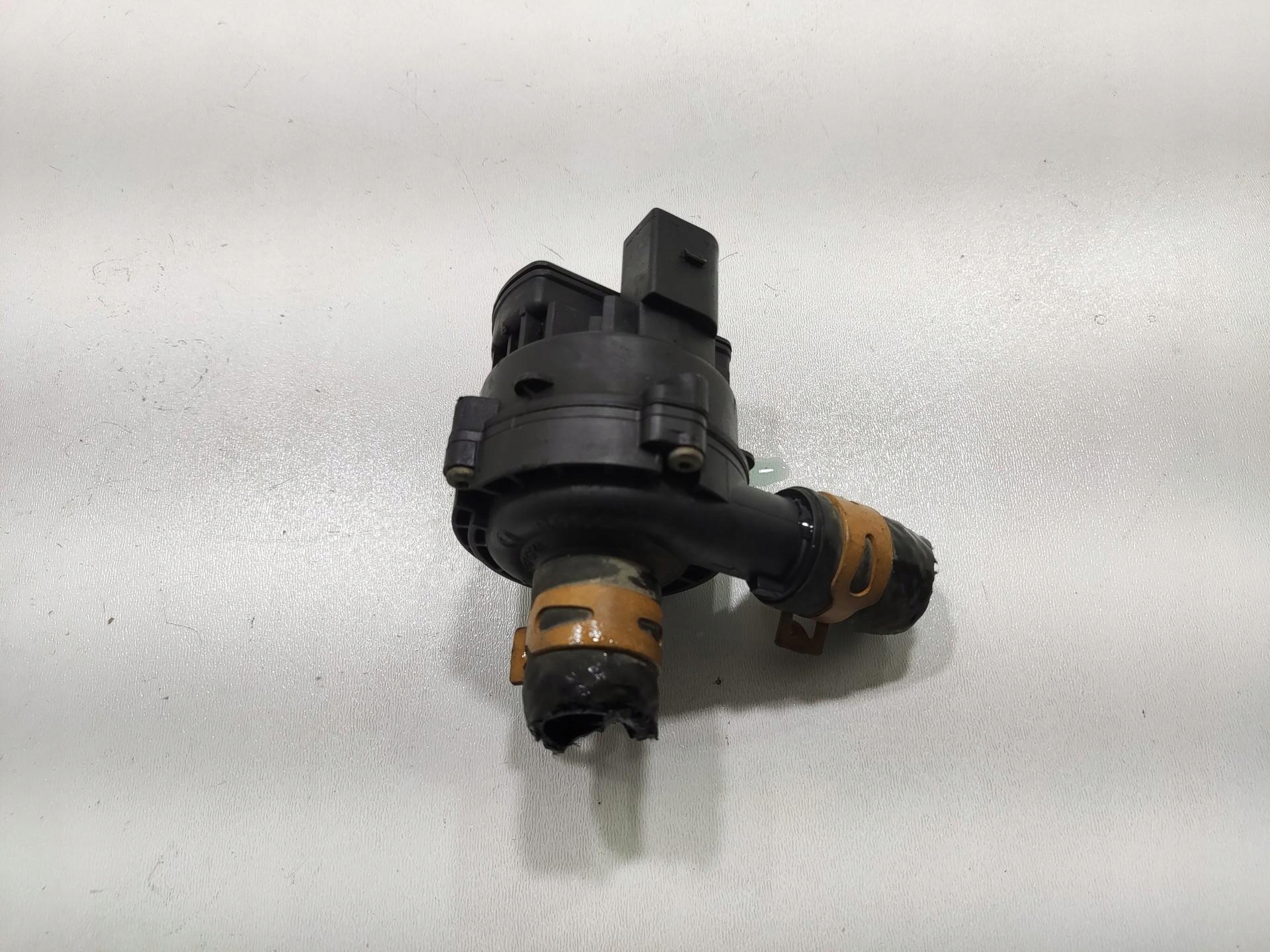 supplementary water pump RENAULT KOLEOS and 2.0 DCI 2008-2016