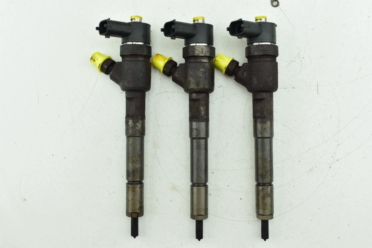 injector OPEL CORSA E ASTRA K 1.3 CDTI 0445110618