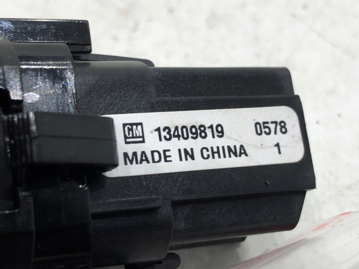 KLUCZYK OPEL INSIGNIA B 13409819 PILOT Producent części OEM