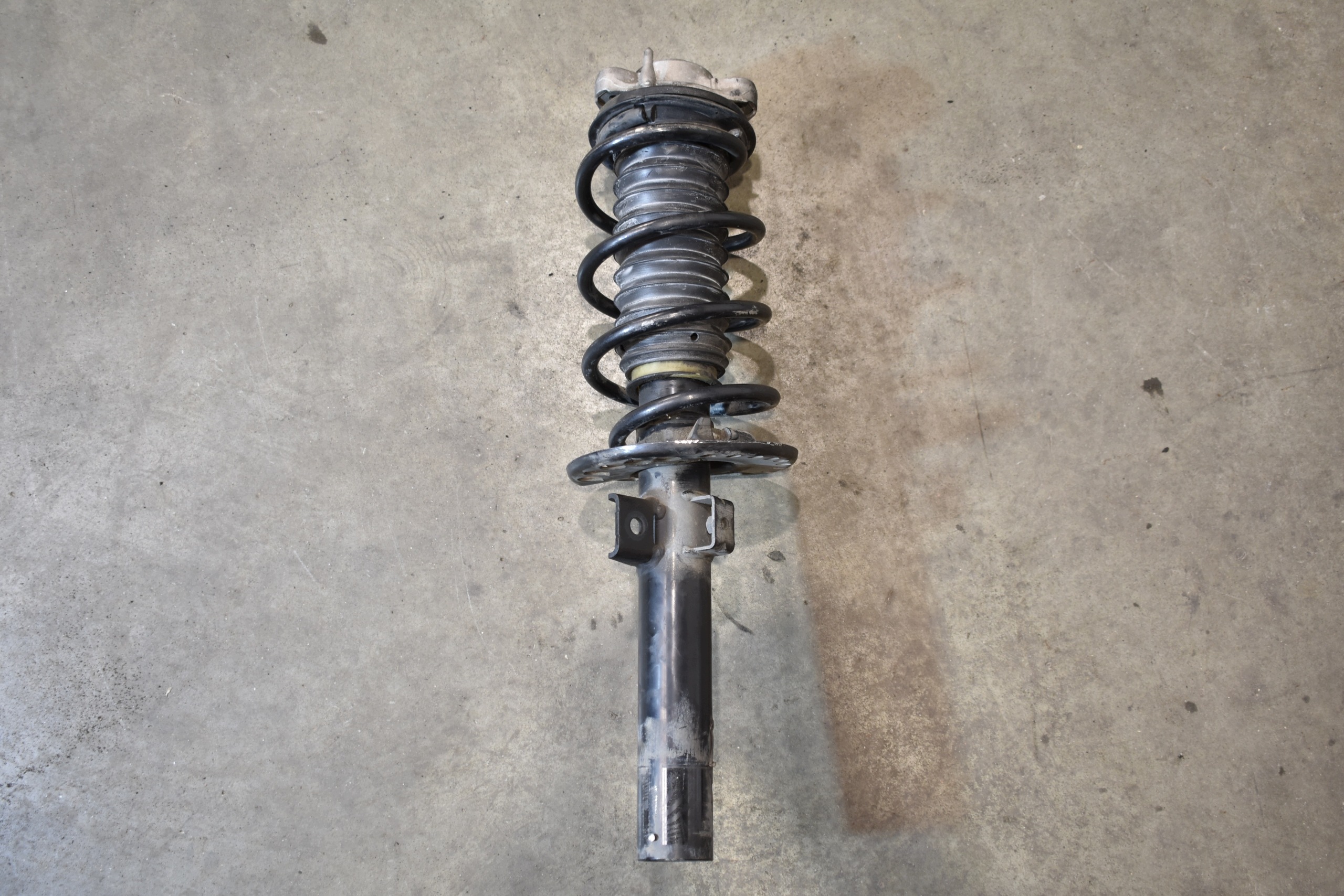perfect condition shock absorber front front left BMW X3 G01 1