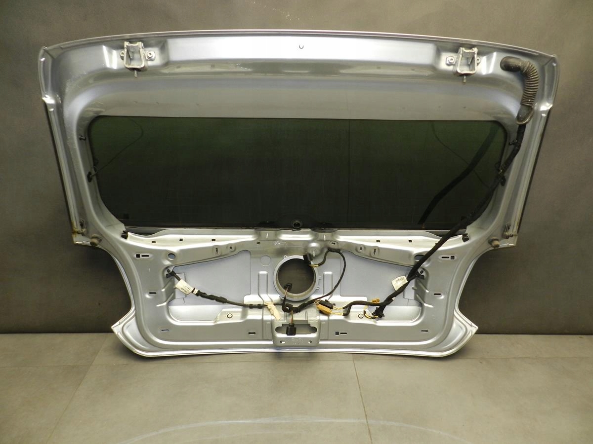 VW POLO 6R boot door window LA7W