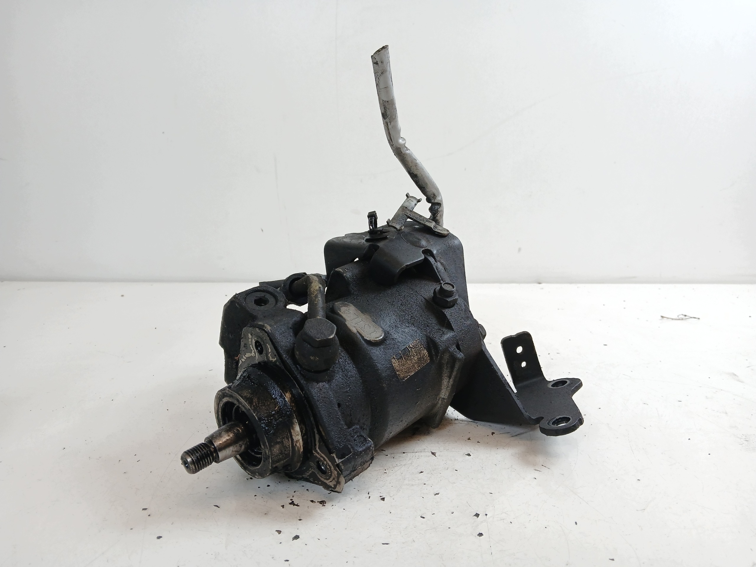 FORD MONDEO MK3 2.0 TDCI Einspritzpumpe 9303-108A