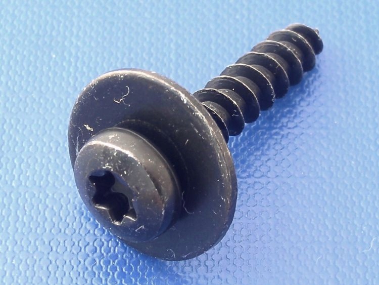 10x RENAULT CLIO 2 3 4 5 ESPACE 4 LAGUNA 2 3 VEL SATIS WKRĘT 5x24 TORX Numer katalogowy części C60468x10