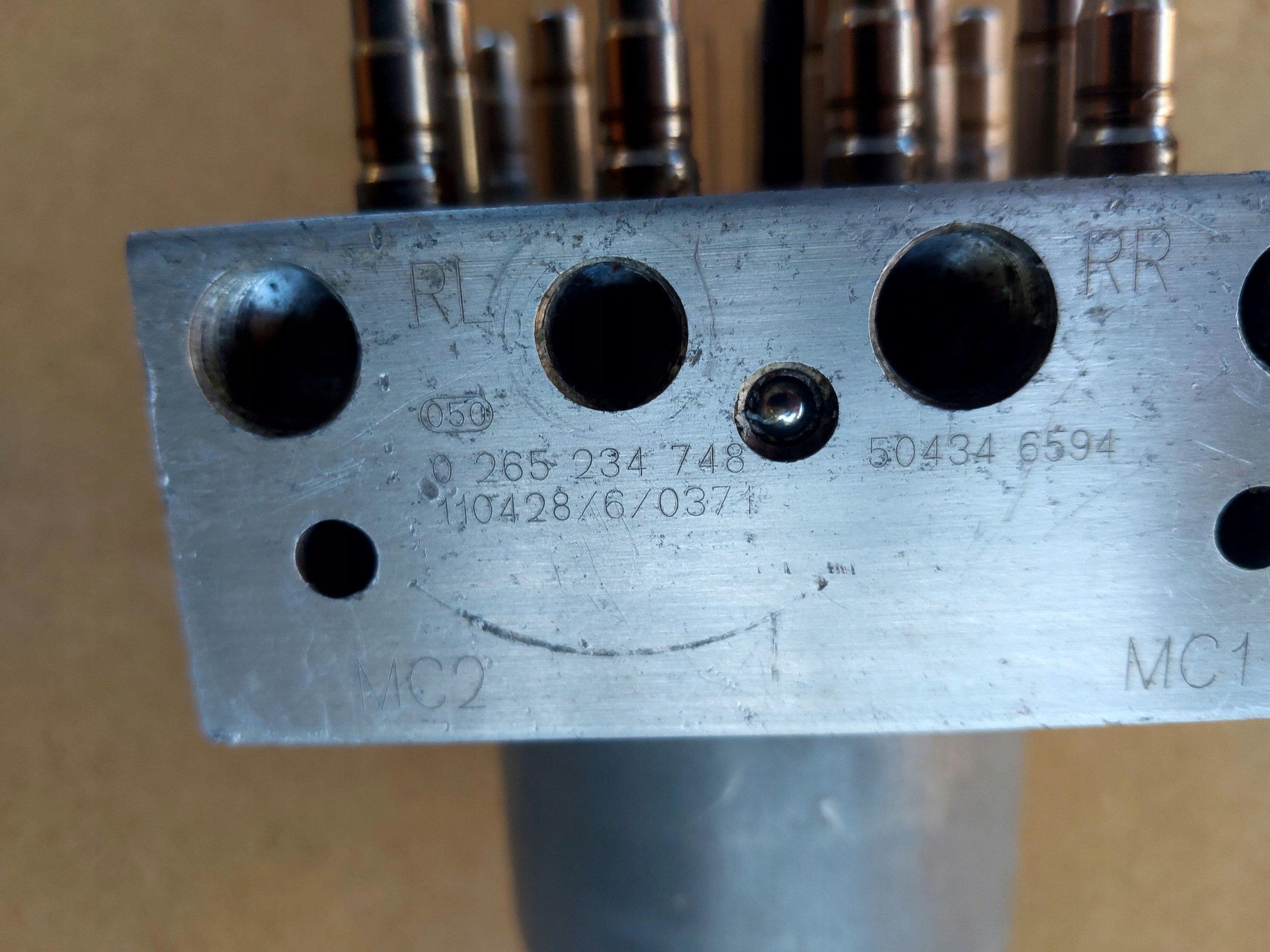 BLOK POMPA ABS IVECO DAILY 026523457489 504346594