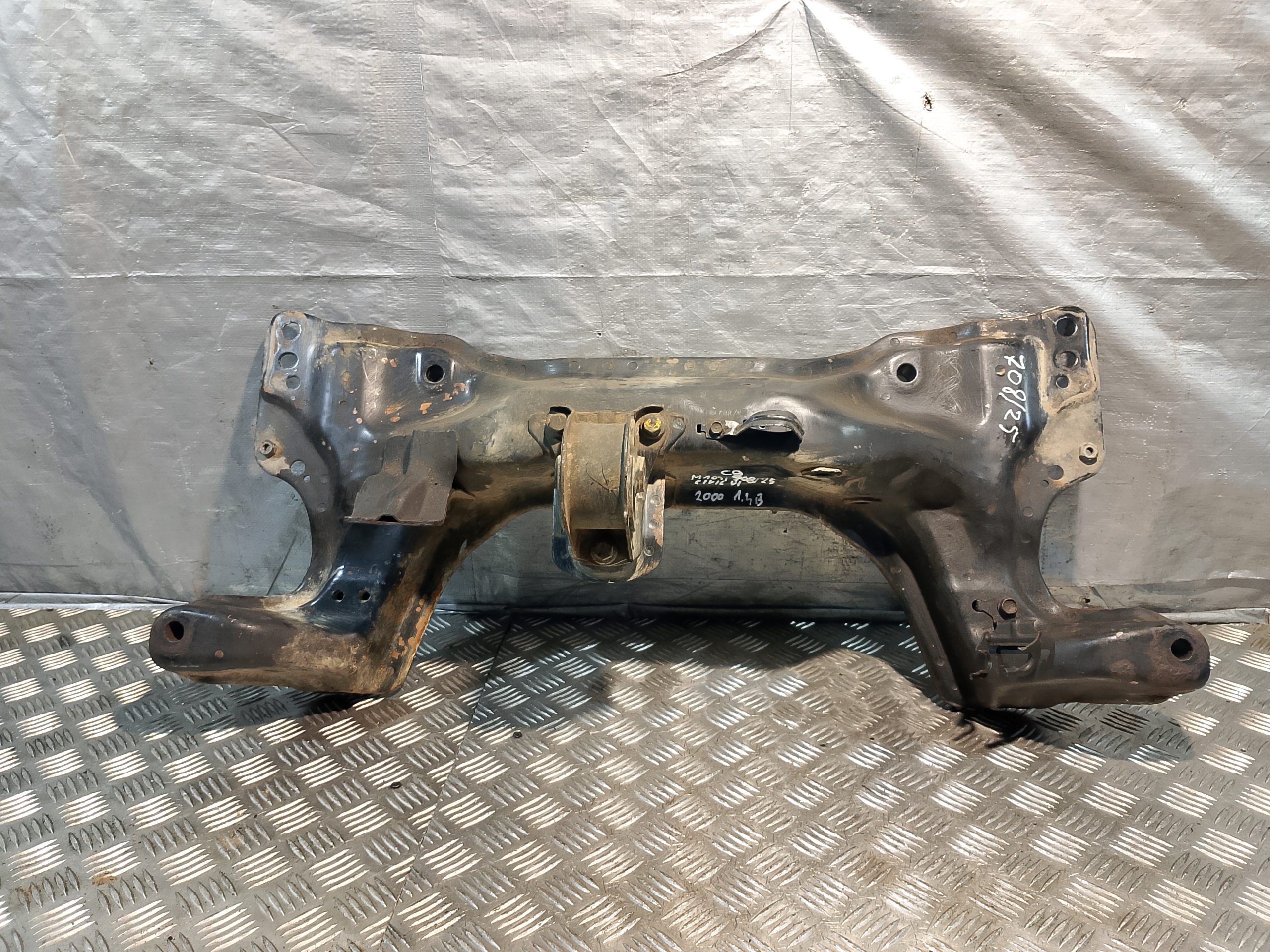 axle beam subframe TRAWERS HONDA CIVIC VI 6 1.4 B