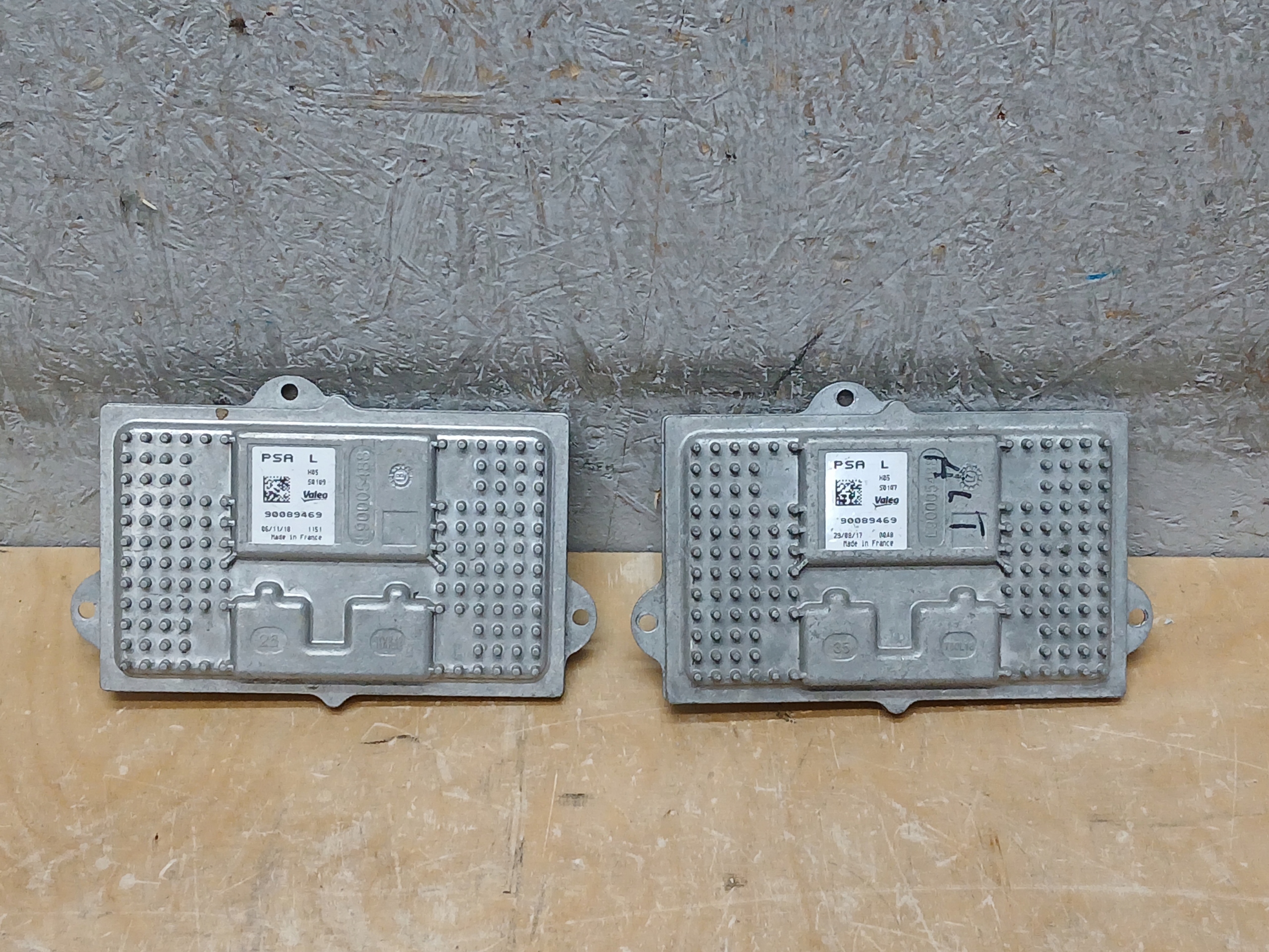 light module control unit 90089469