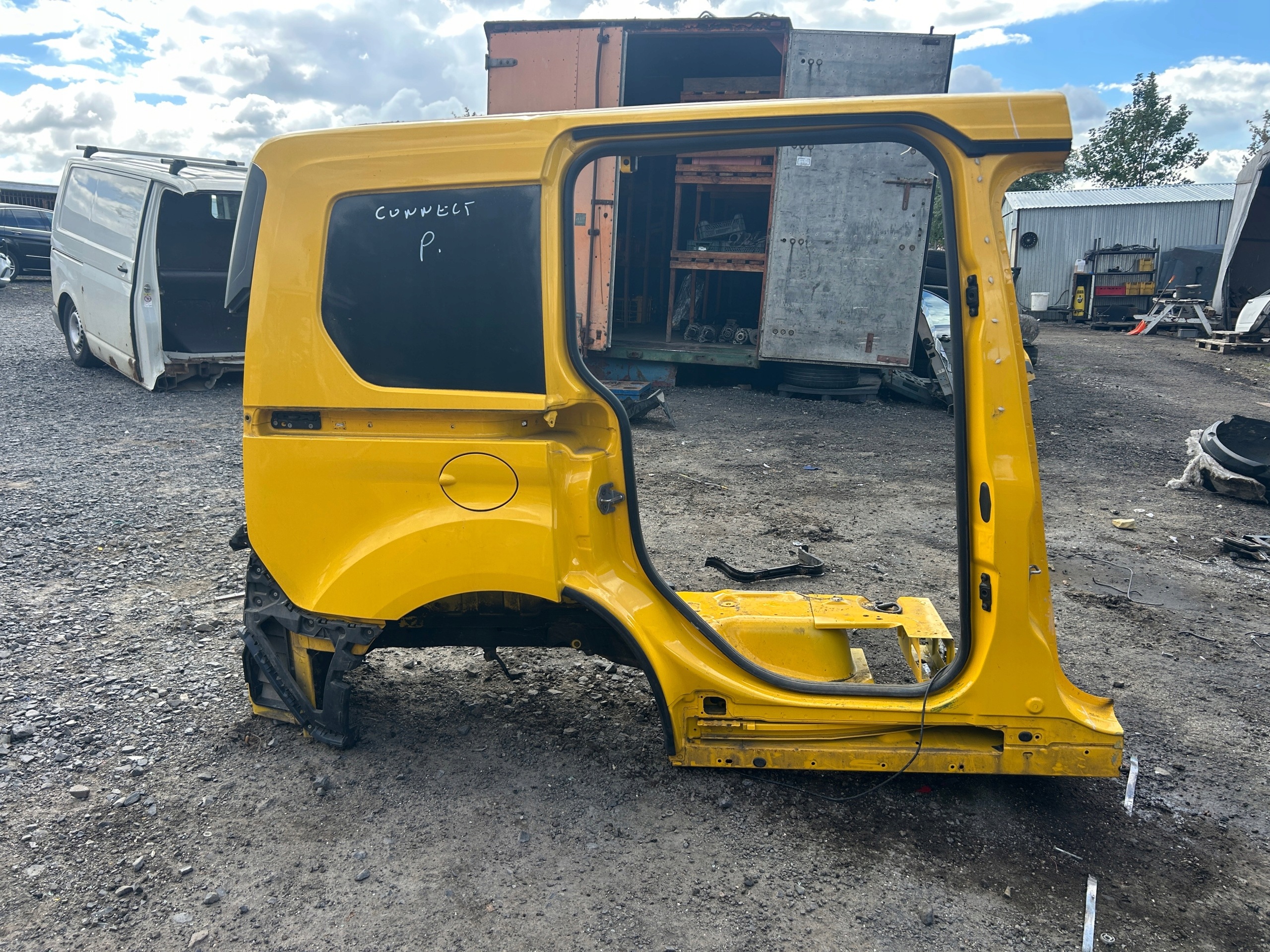 FORD TRANSIT CONNECT MK2 fender rear right